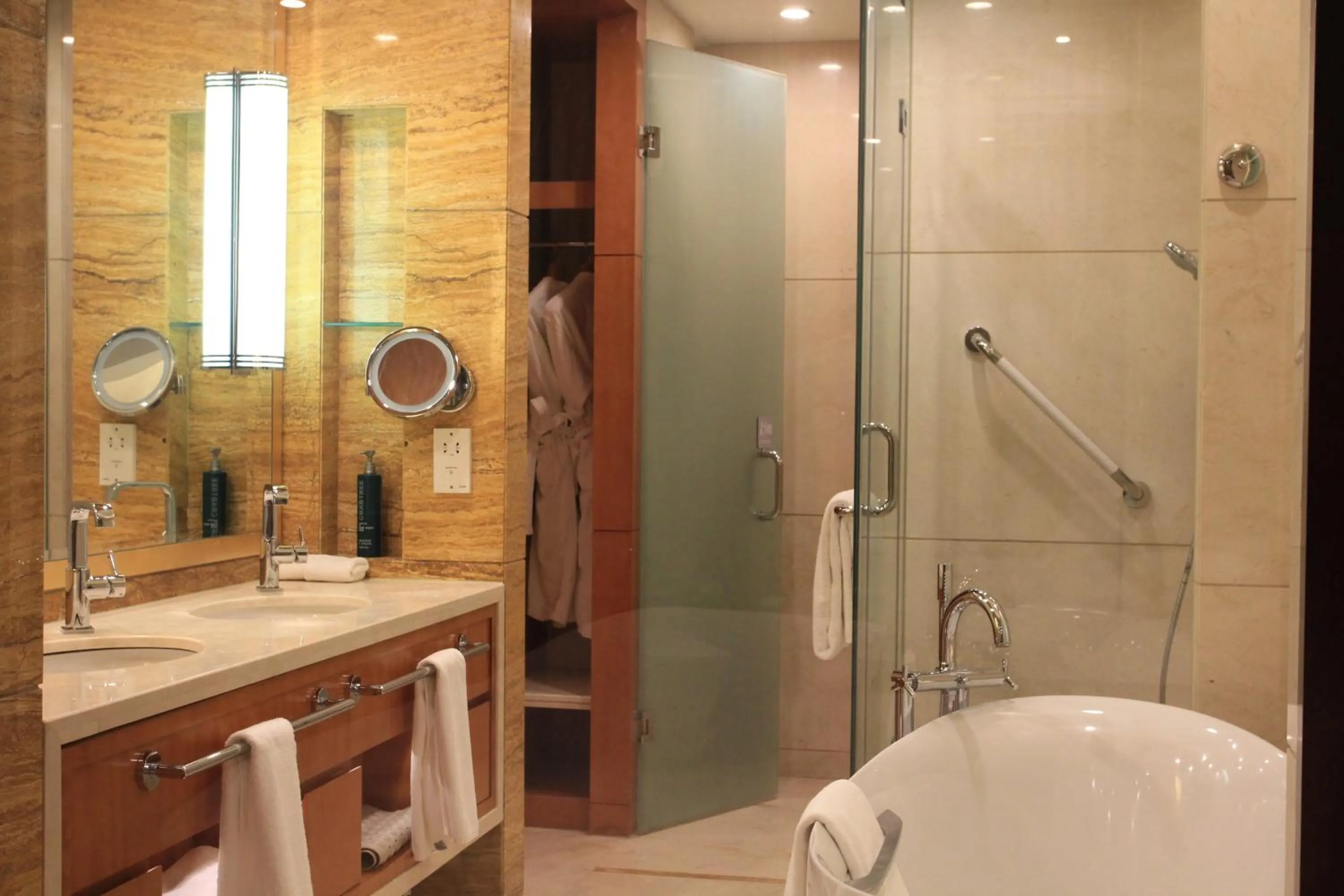 DoubleTree by Hilton Qinghai - Golmud