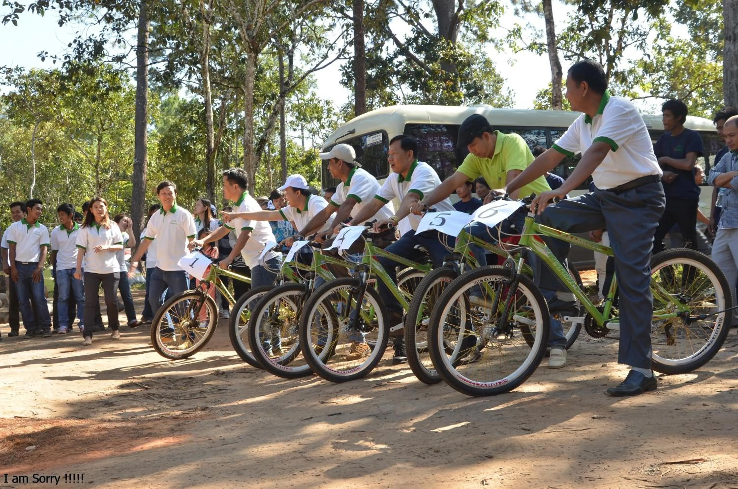 Cycling in vKirirom Pine Resort