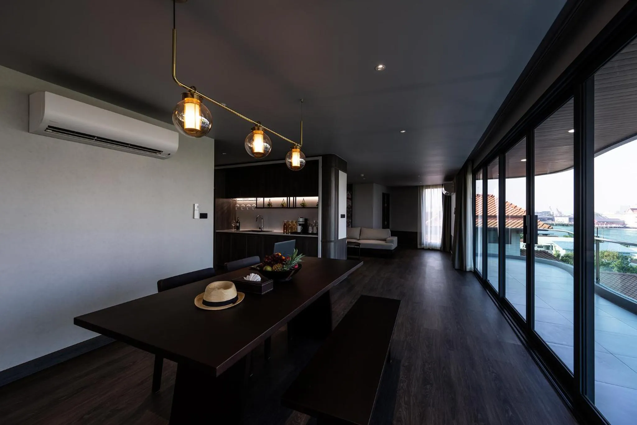 Living room in WE HOTEL RIVERFRONT