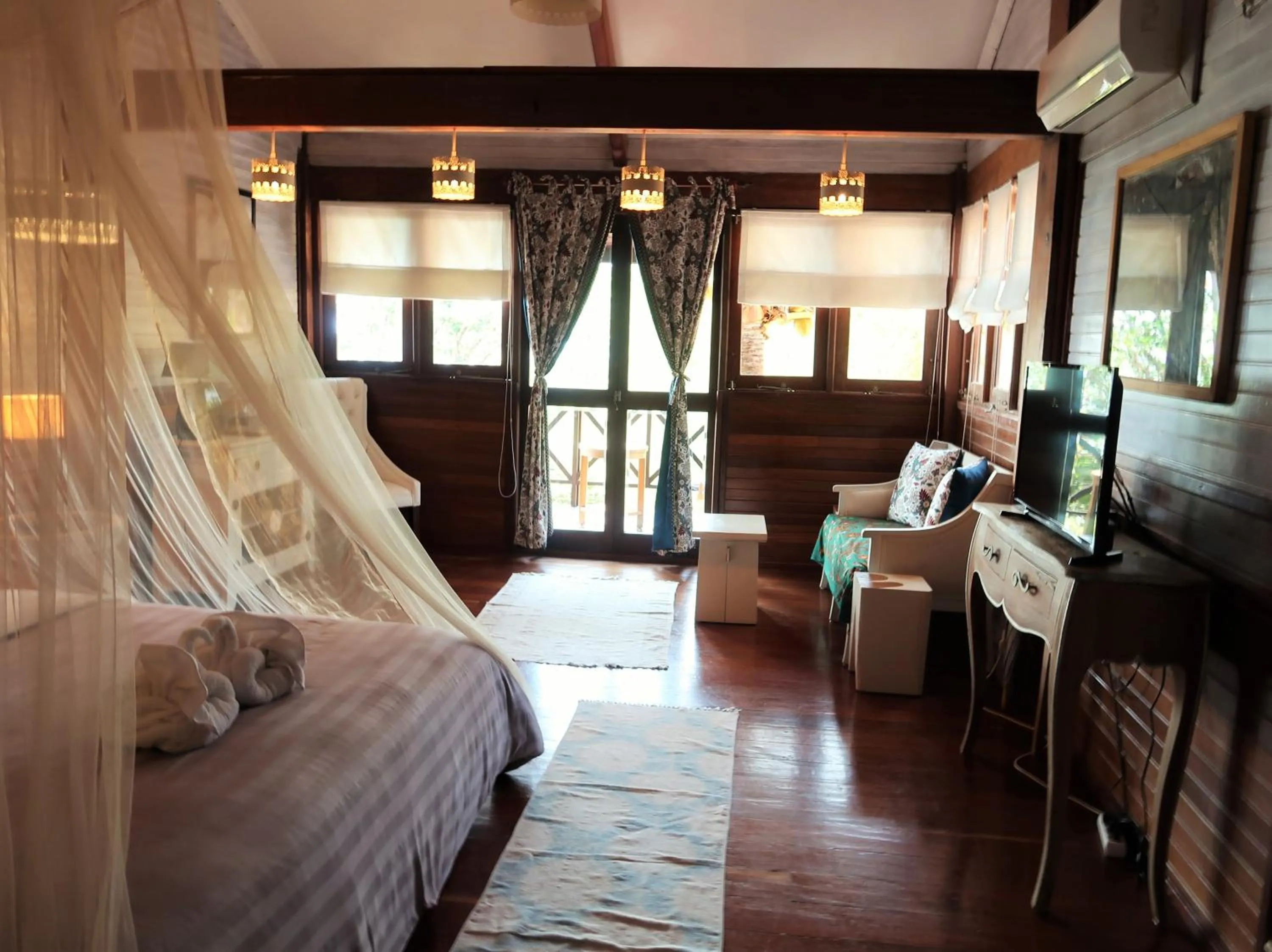 Bedroom, Bed in Breve Azurine Lagoon Resort