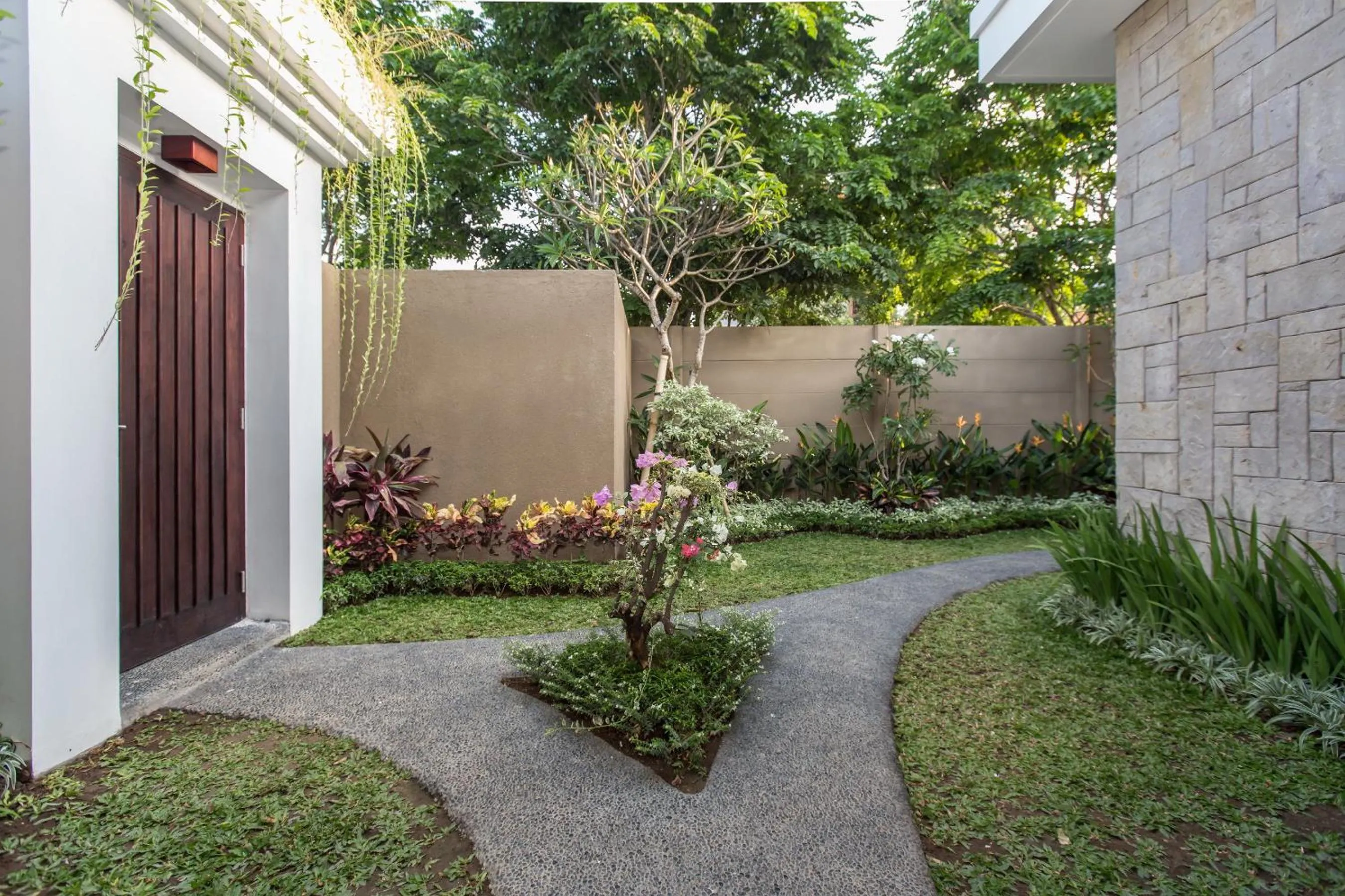 Facade/entrance in Gajah Villas Bali by Nagisa Bali