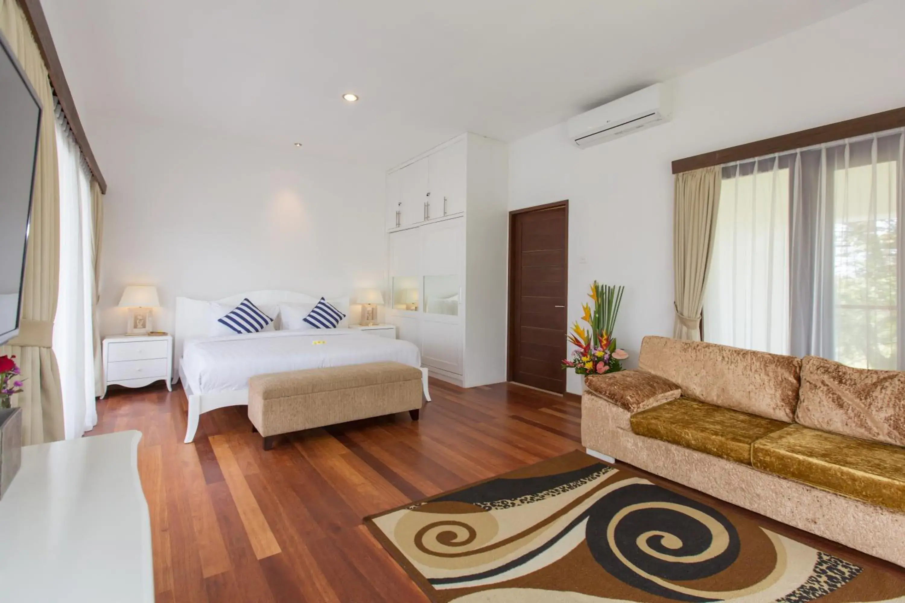 Three-Bedroom Villa in Villa Club Corner Residence by Nagisa Bali Three-Bedroom Villa in Villa Club Corner Residence by Nagisa Bali