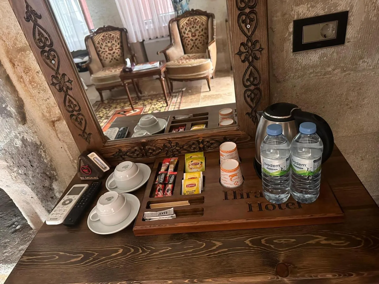 Coffee/tea facilities in Hira Cave Hotel
