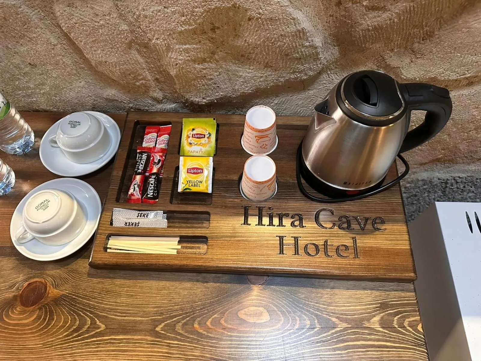 Coffee/tea facilities in Hira Cave Hotel