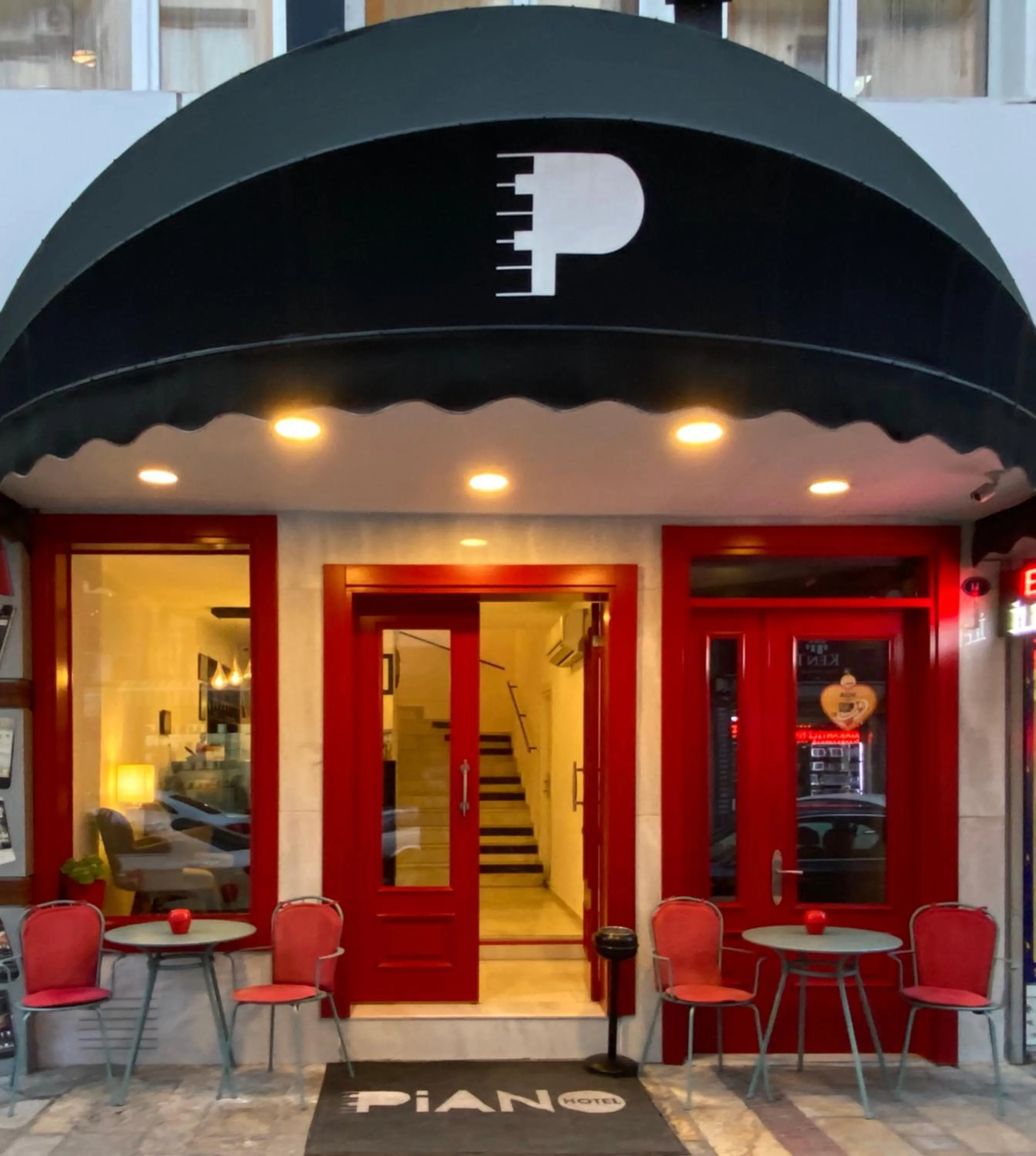 Facade/entrance in Piano Hotel