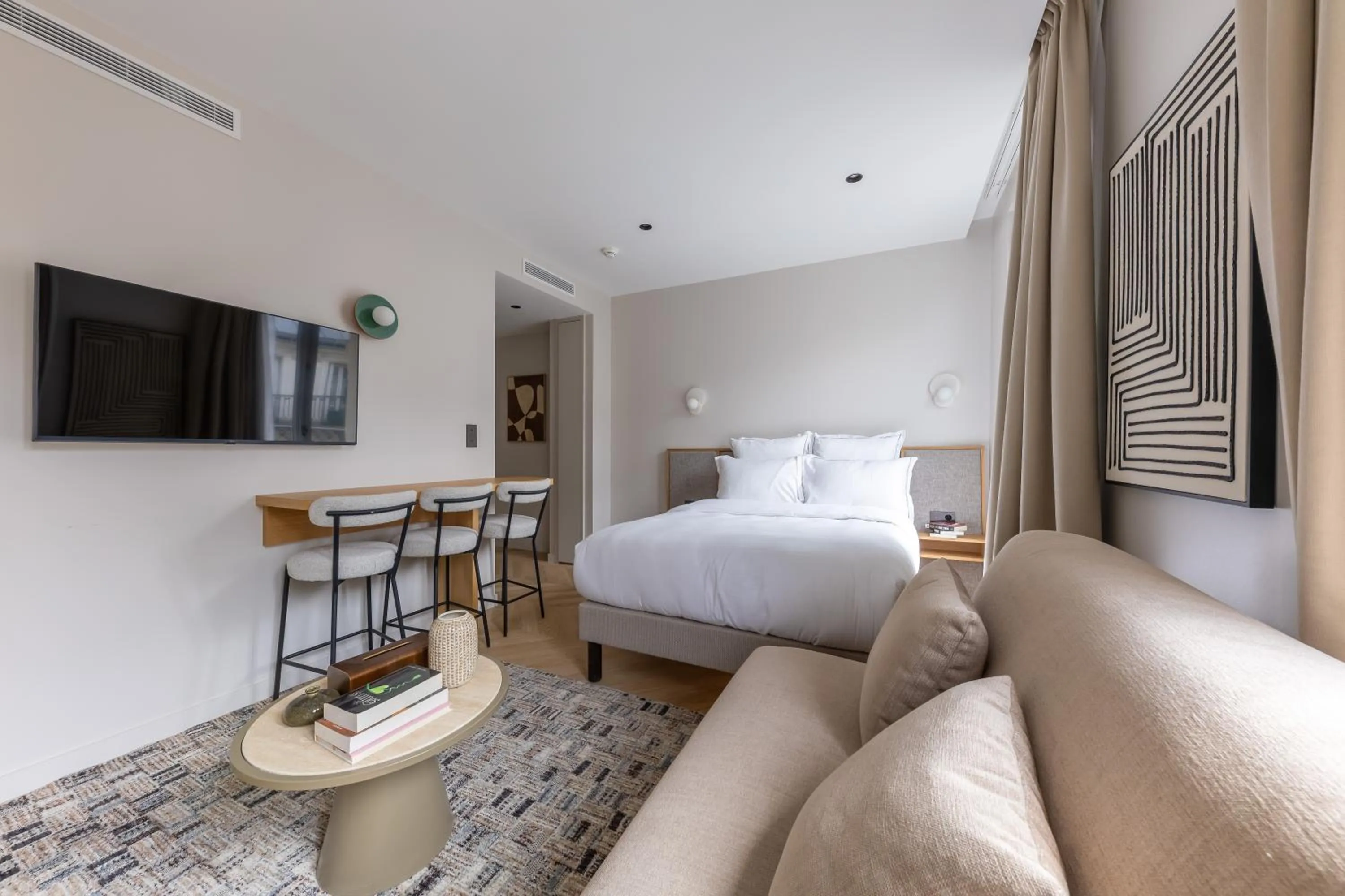 Bed in Quartier Libre Marais