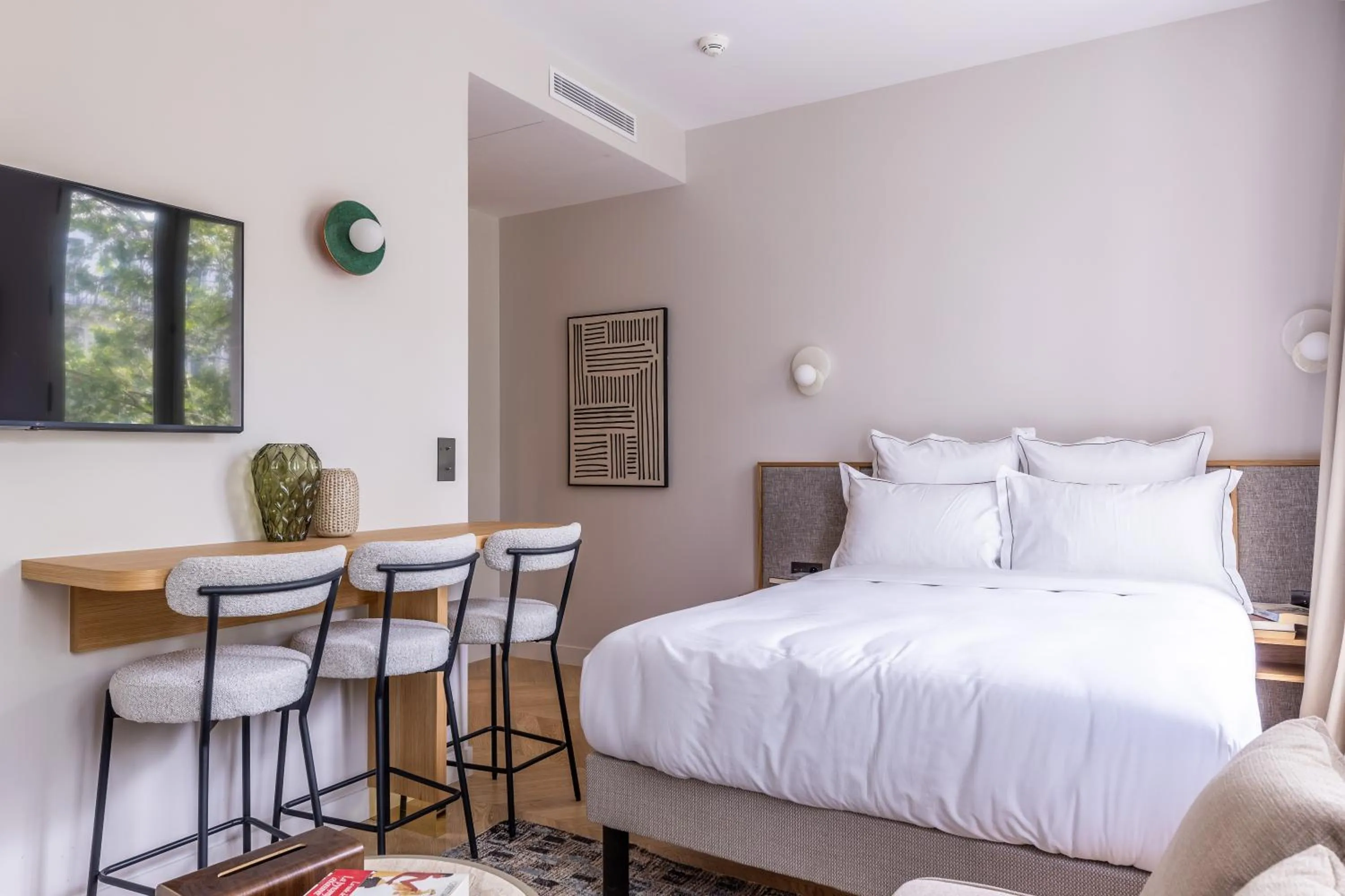 Bed in Quartier Libre Marais