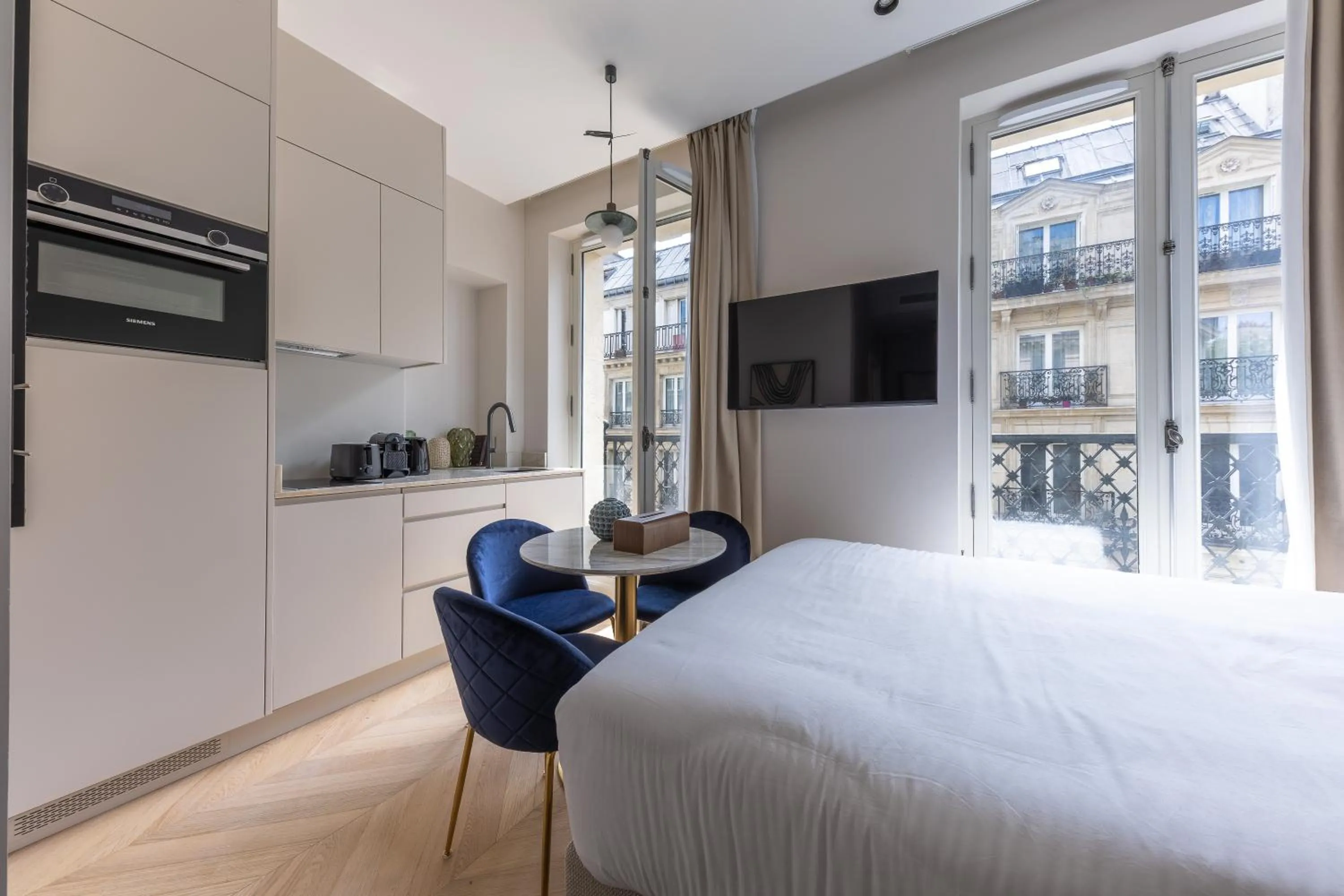 Bed in Quartier Libre Marais