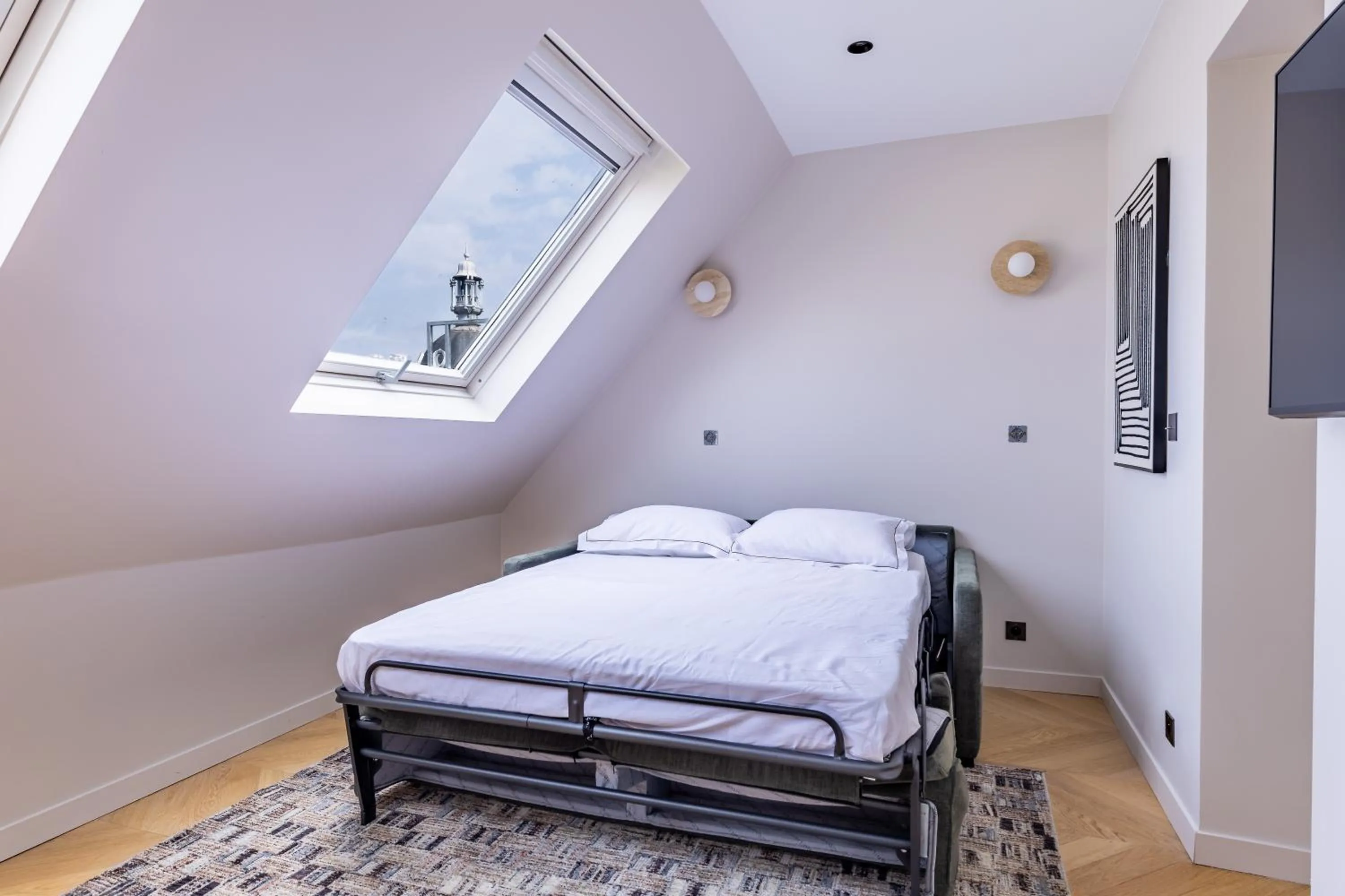 Living room, Bed in Quartier Libre Marais