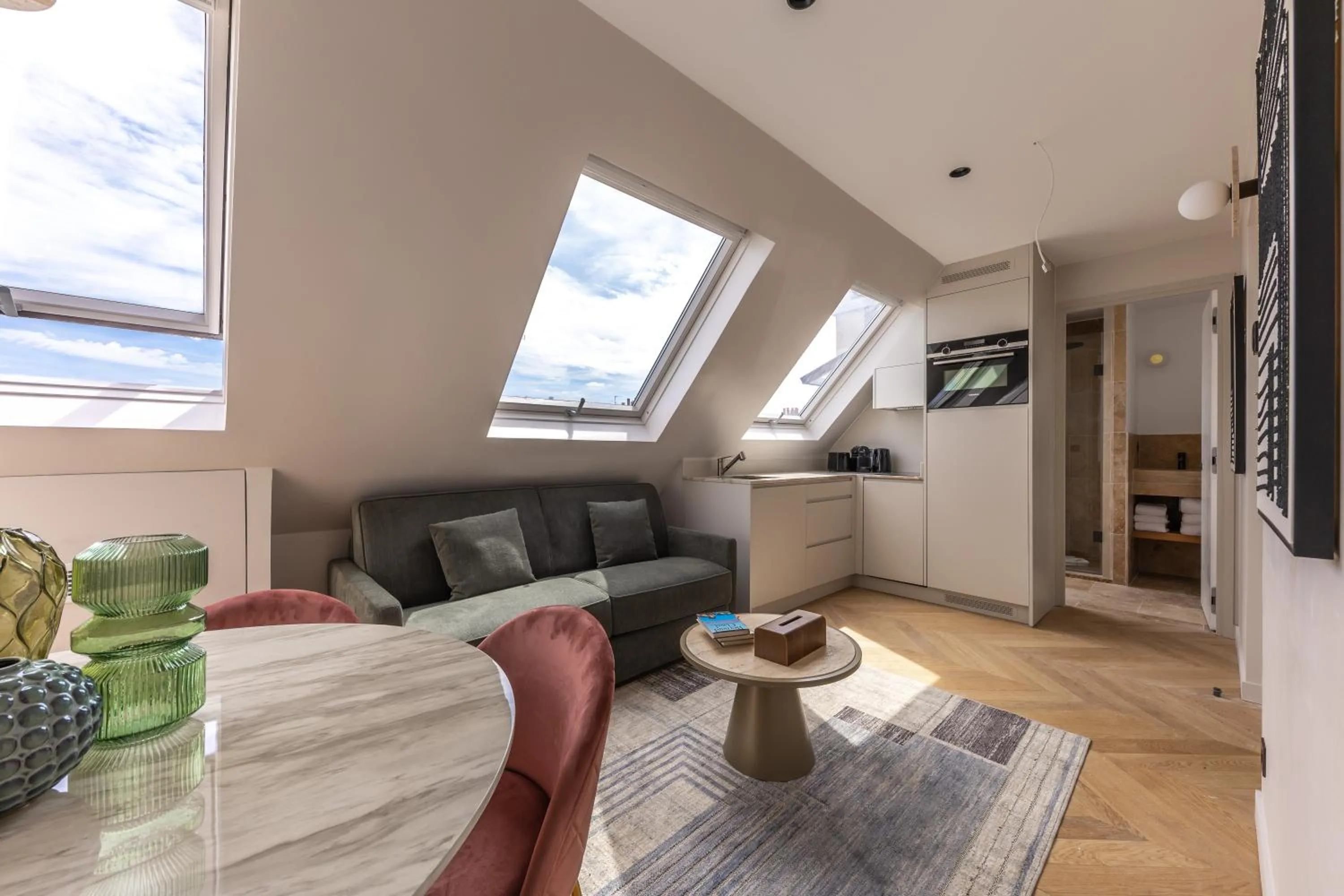 TV and multimedia in Quartier Libre Marais