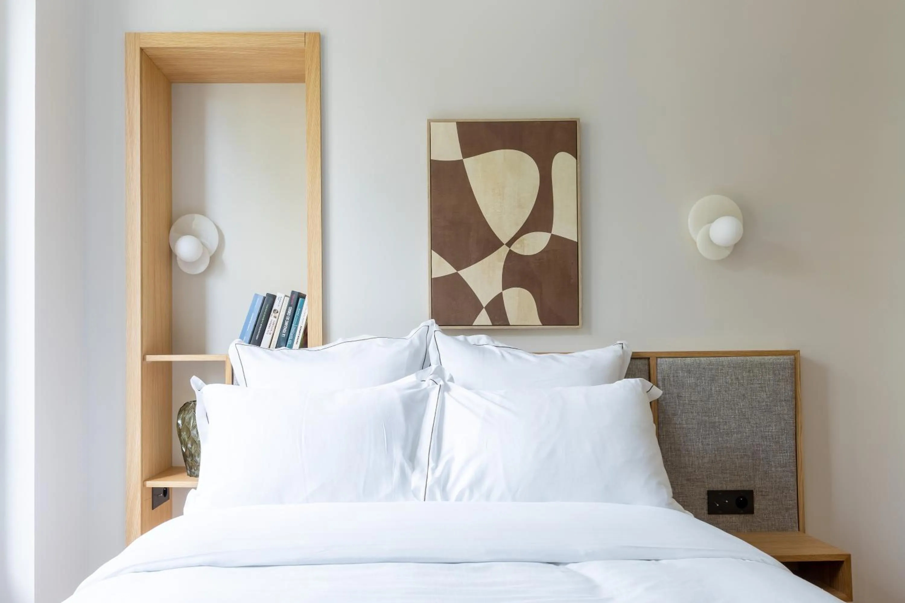 Bed in Quartier Libre Marais