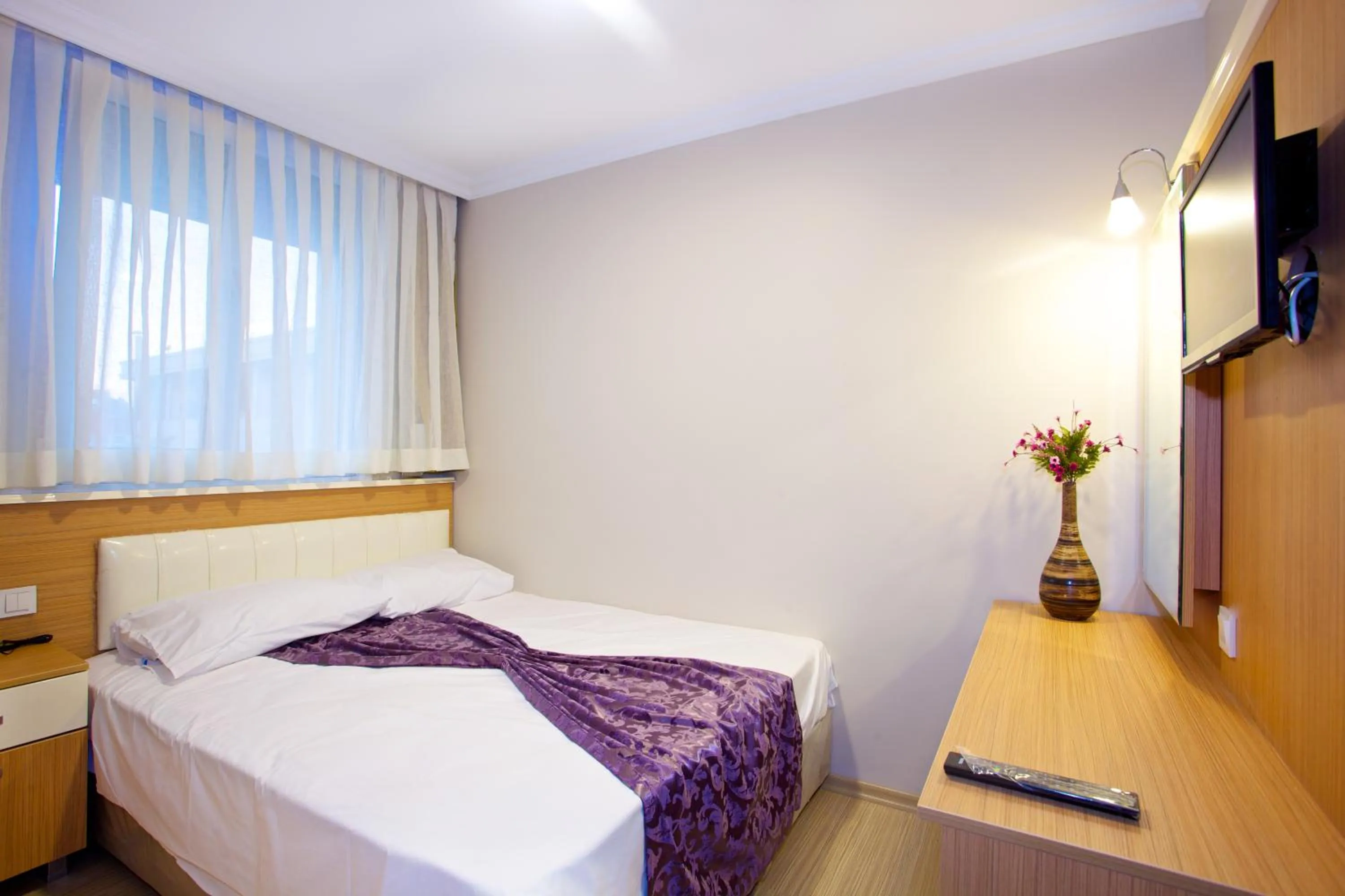 Bed in Hotel The Ferah