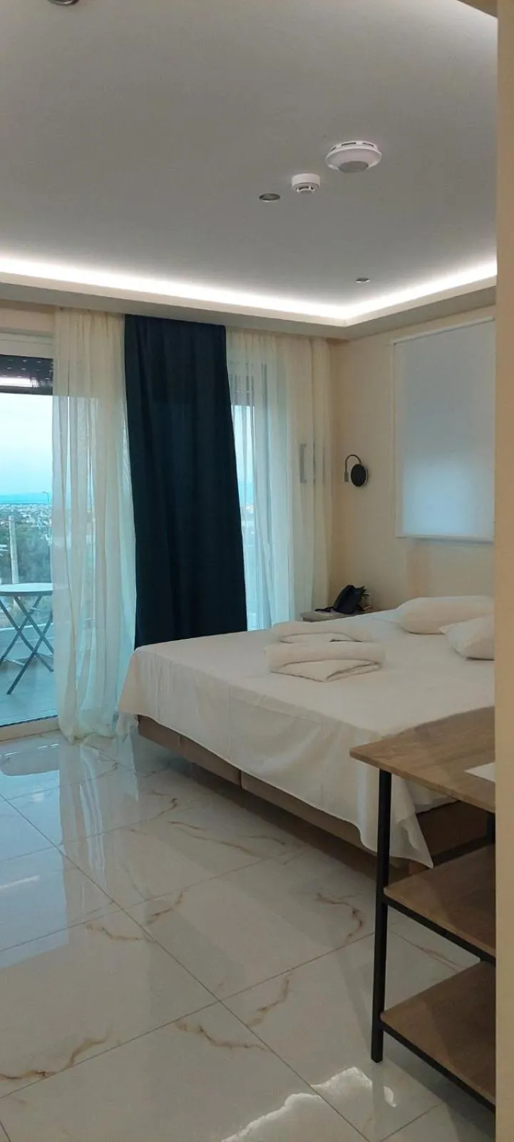 Bed in AIR-IN Rooms with magnificent views