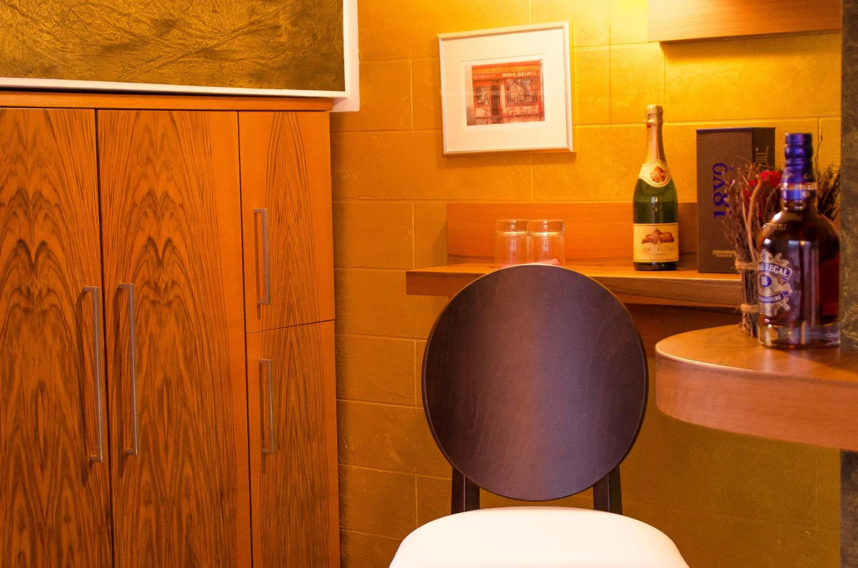 Seating area in Alpha & Omega Hotel Stuttgart