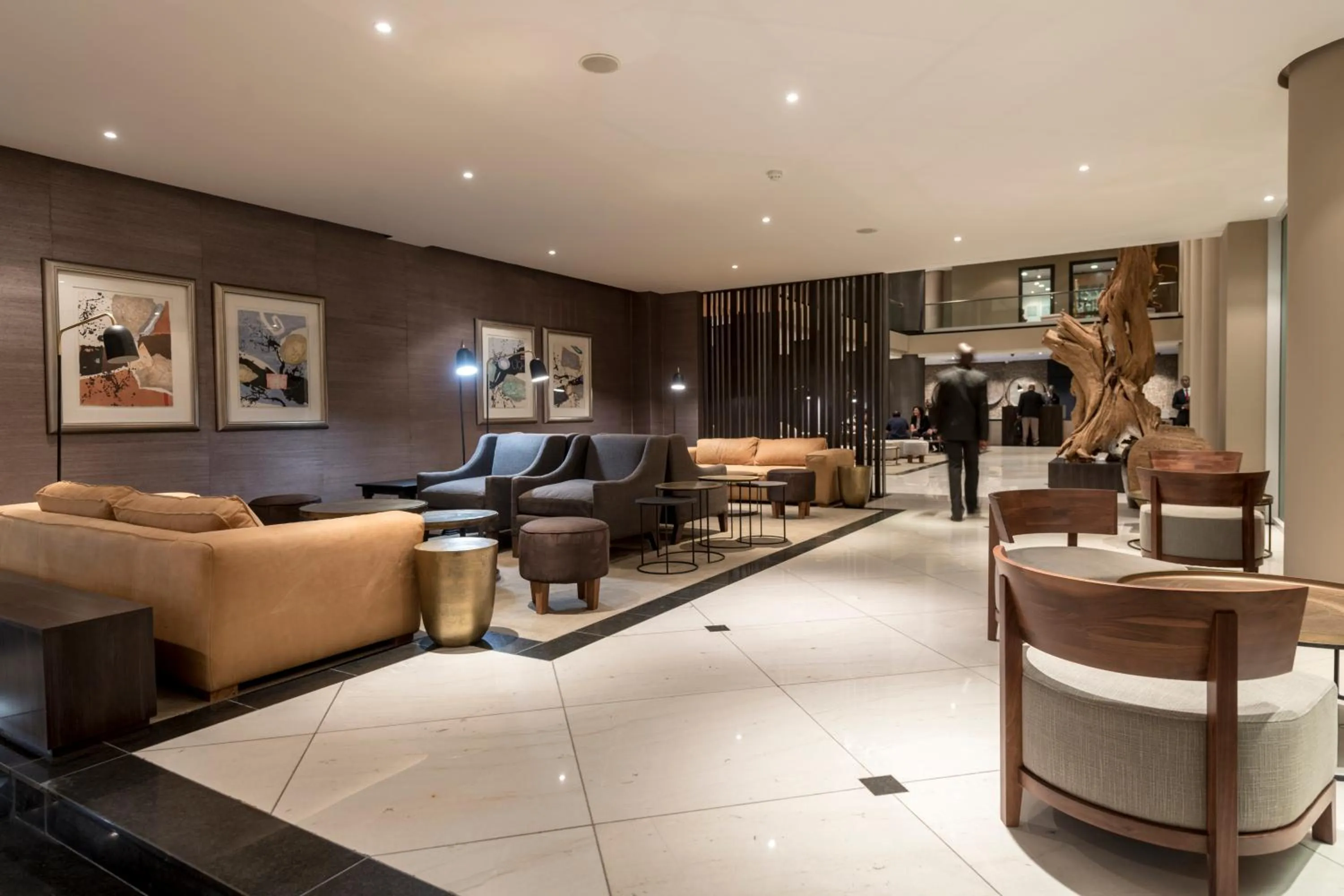 Communal lounge/ TV room in Hotel Avenida