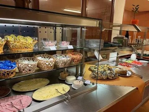 Restaurant/places to eat in Hotel Garni VŠB TUO