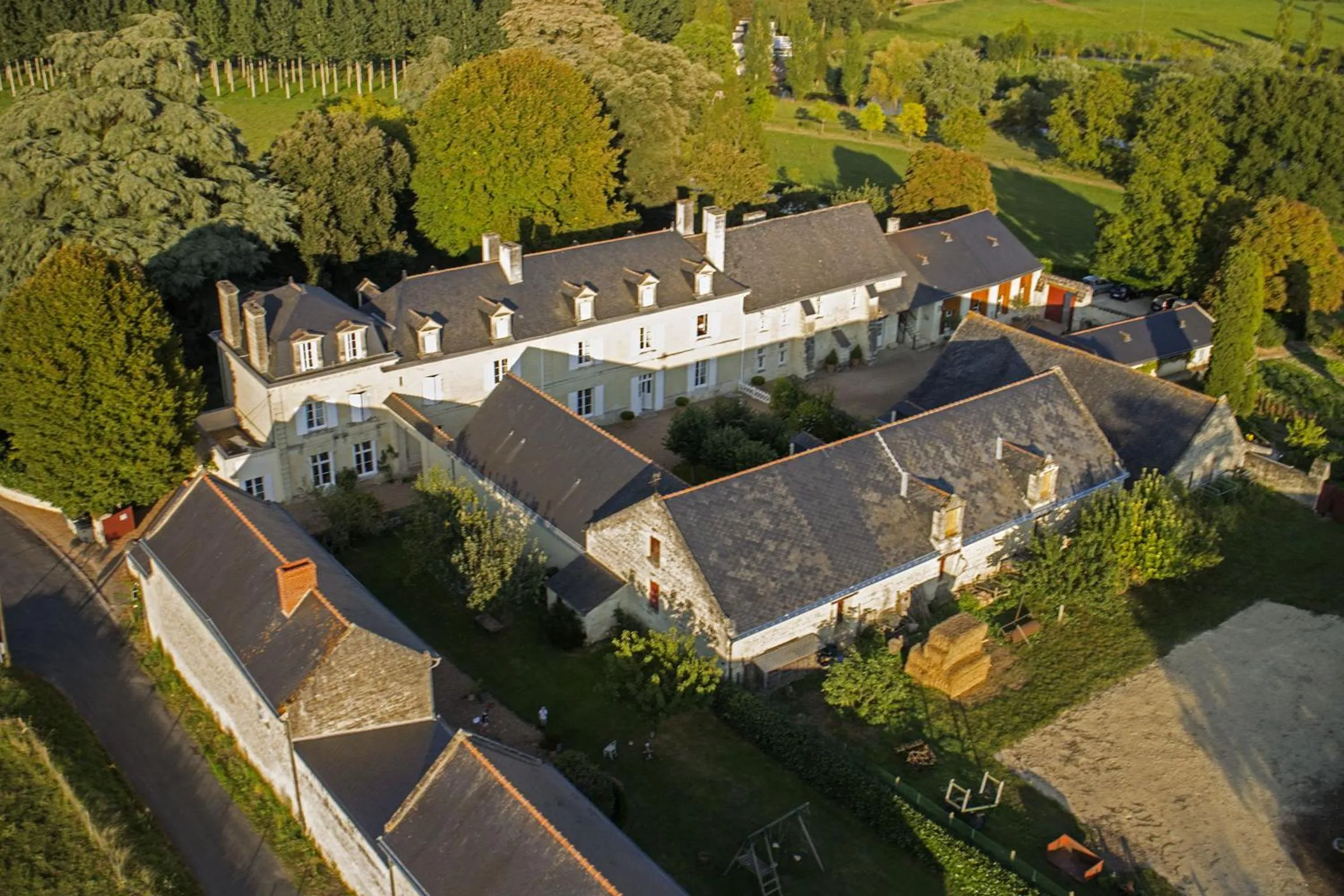Bird's eye view in Le Domaine de Mestré, The Originals Relais