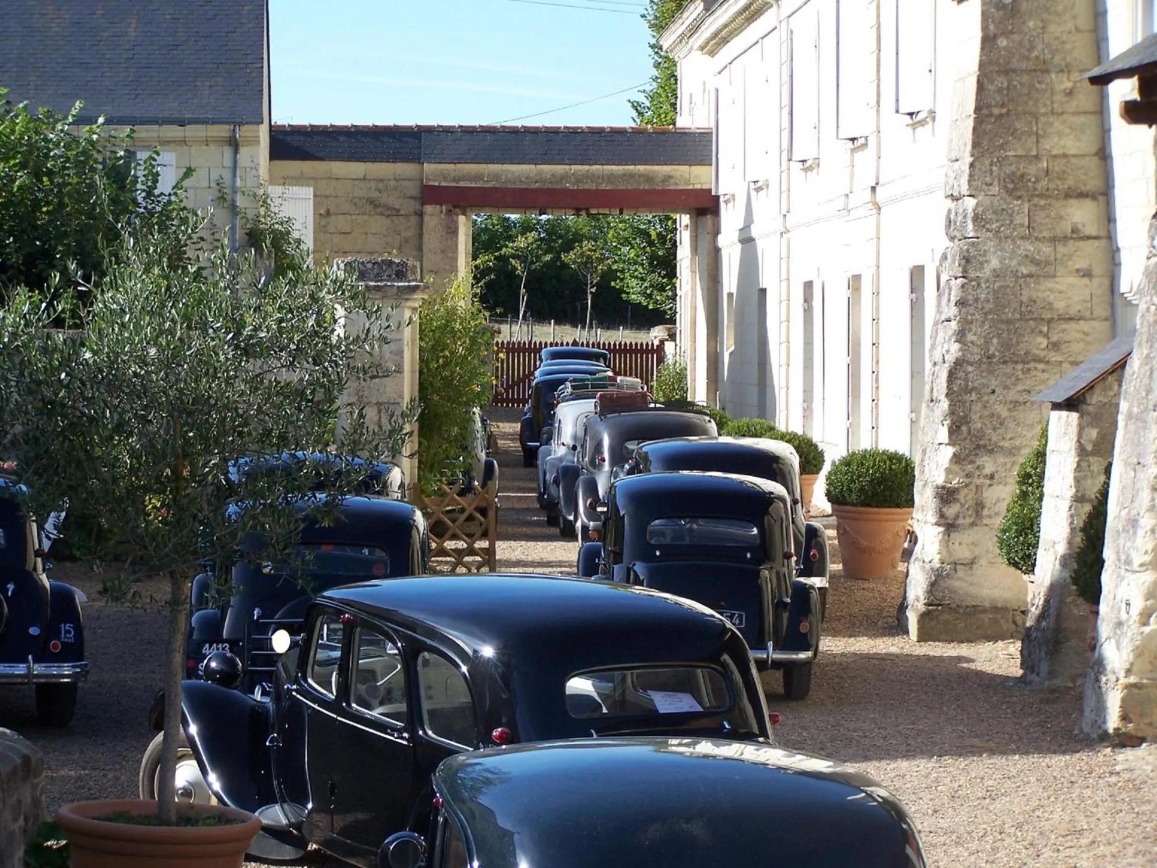 Facade/entrance in Le Domaine de Mestré, The Originals Relais
