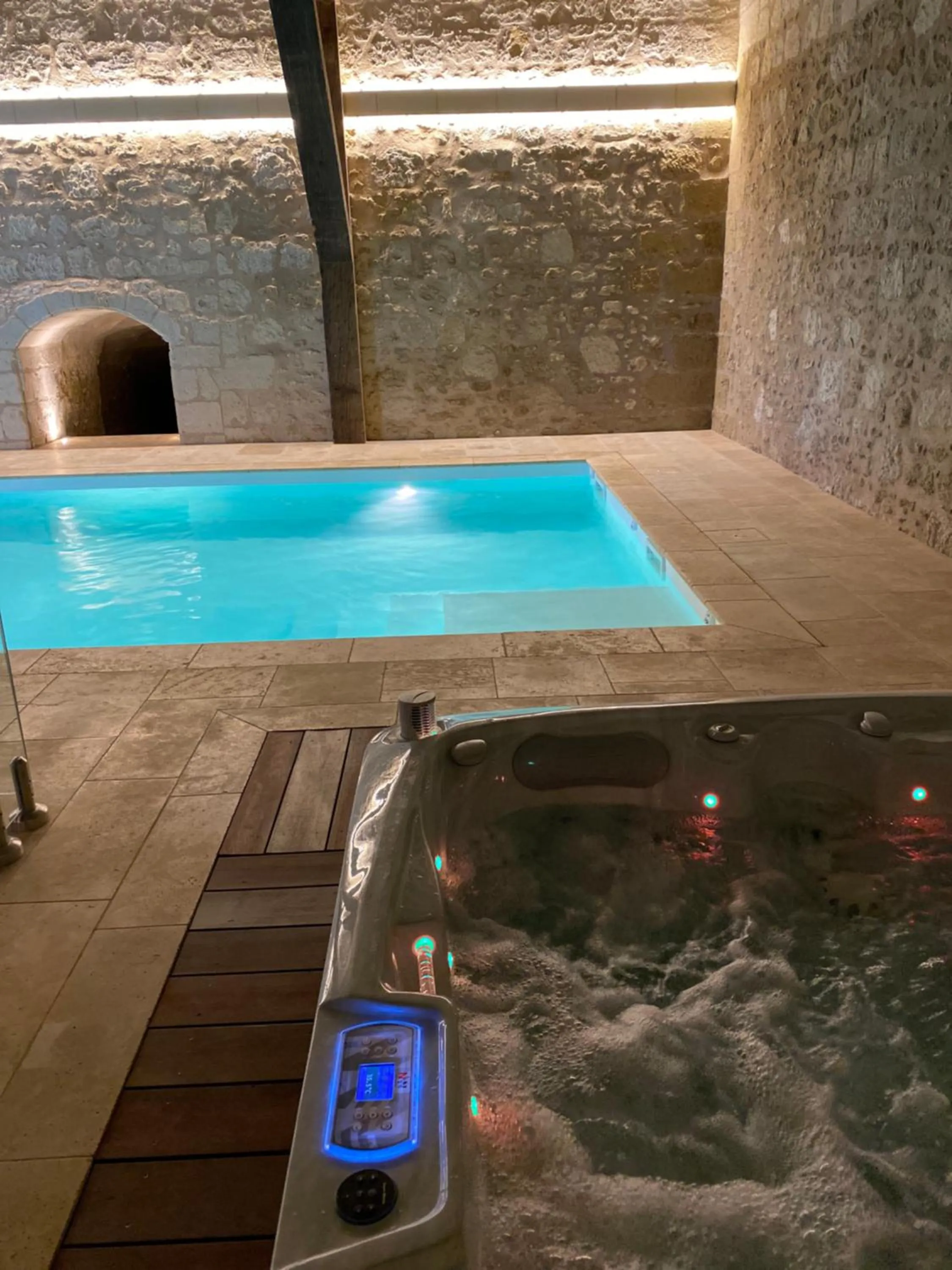Spa and wellness centre/facilities in Le Domaine de Mestré, The Originals Relais