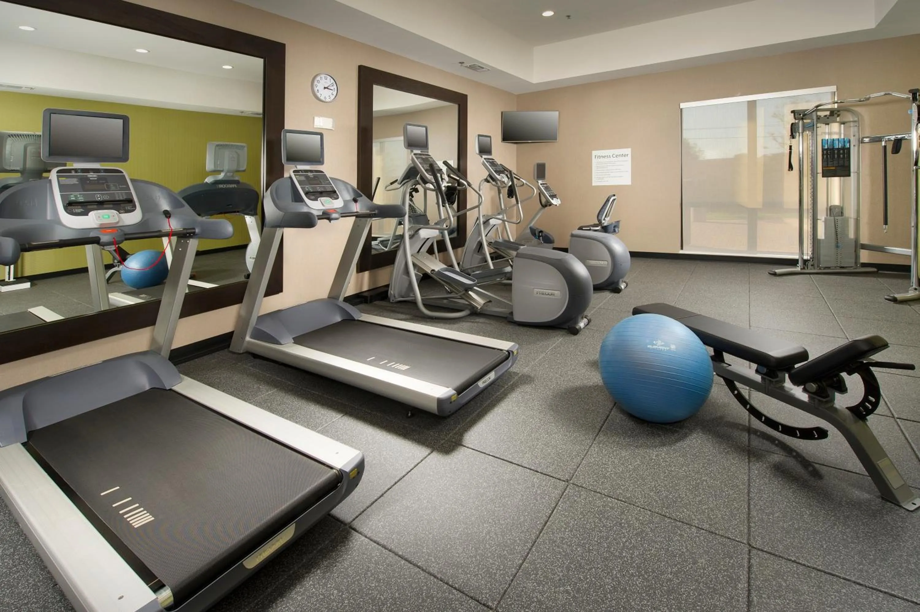 Fitness centre/facilities in Holiday Inn Express Hotel & Suites Waco South by IHG