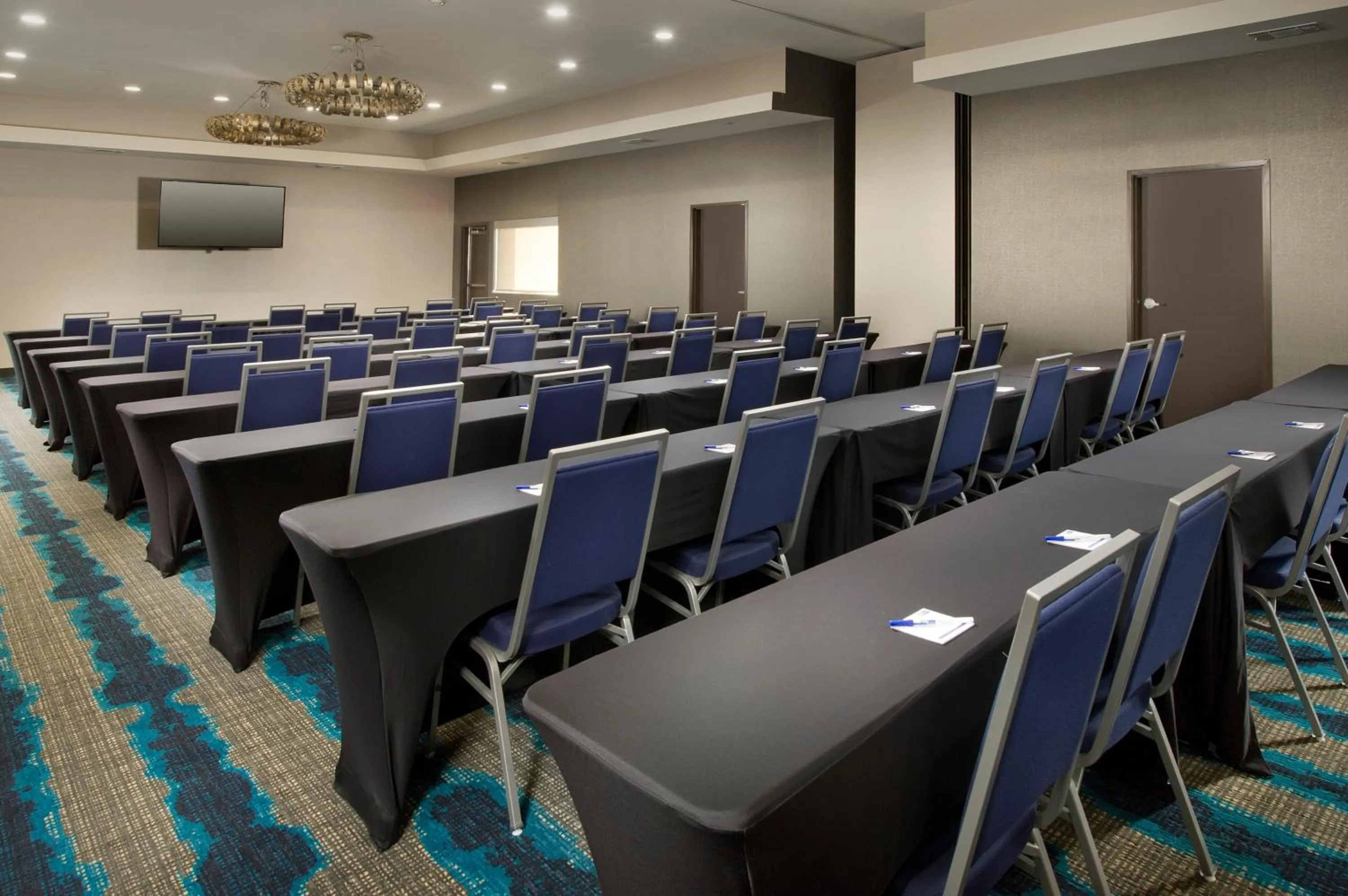 Meeting/conference room in Holiday Inn Express Hotel & Suites Waco South by IHG