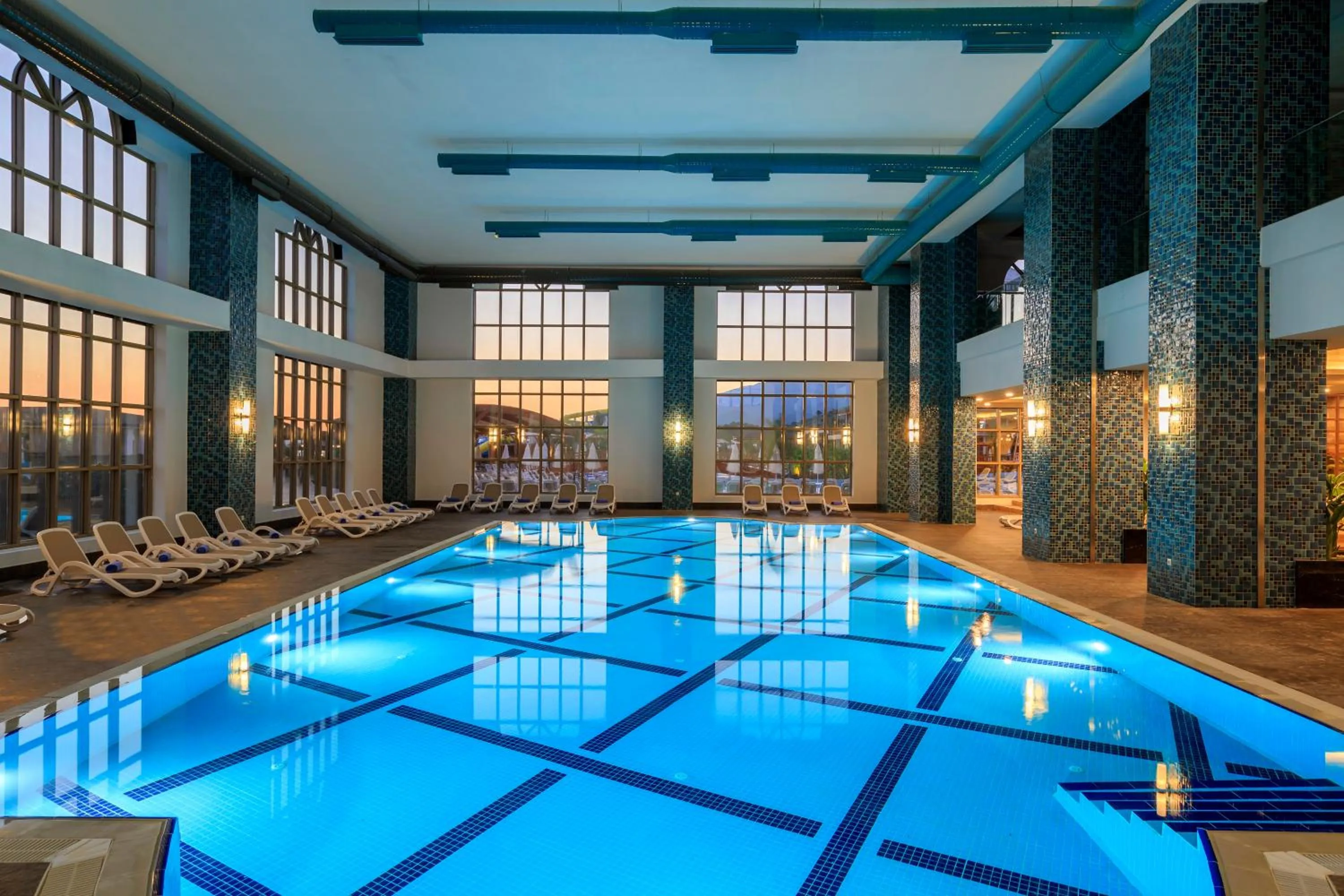 Swimming pool in Sunis Efes Royal Palace Resort & Spa