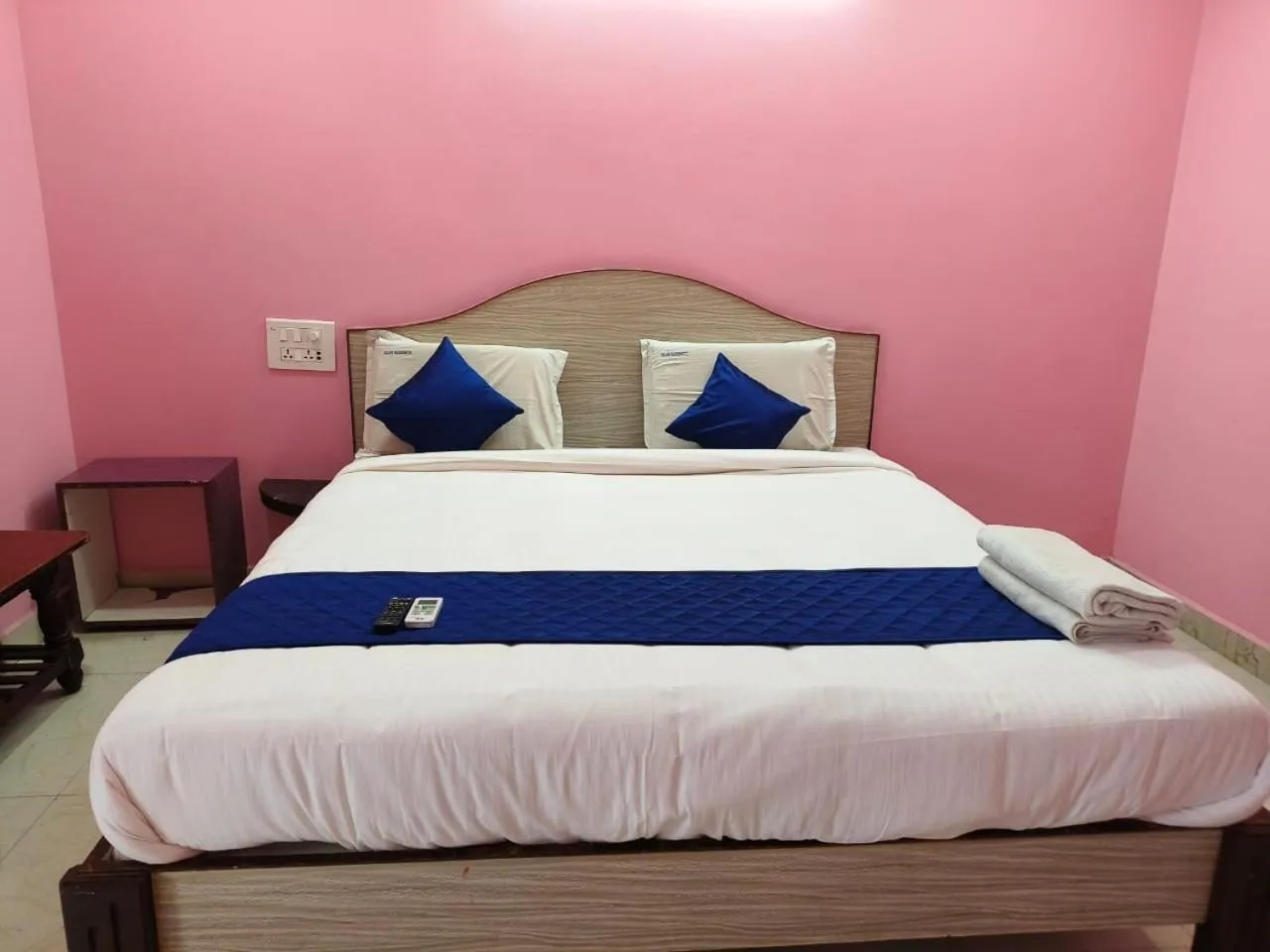 Bedroom in Sujan Residency's