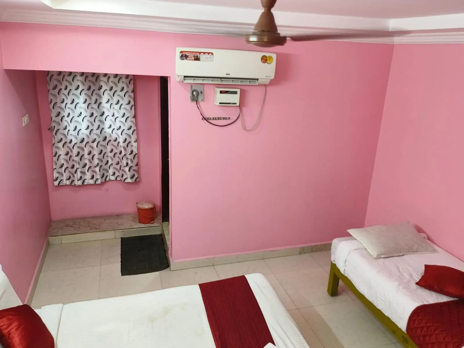 Bedroom in Sujan Residency's