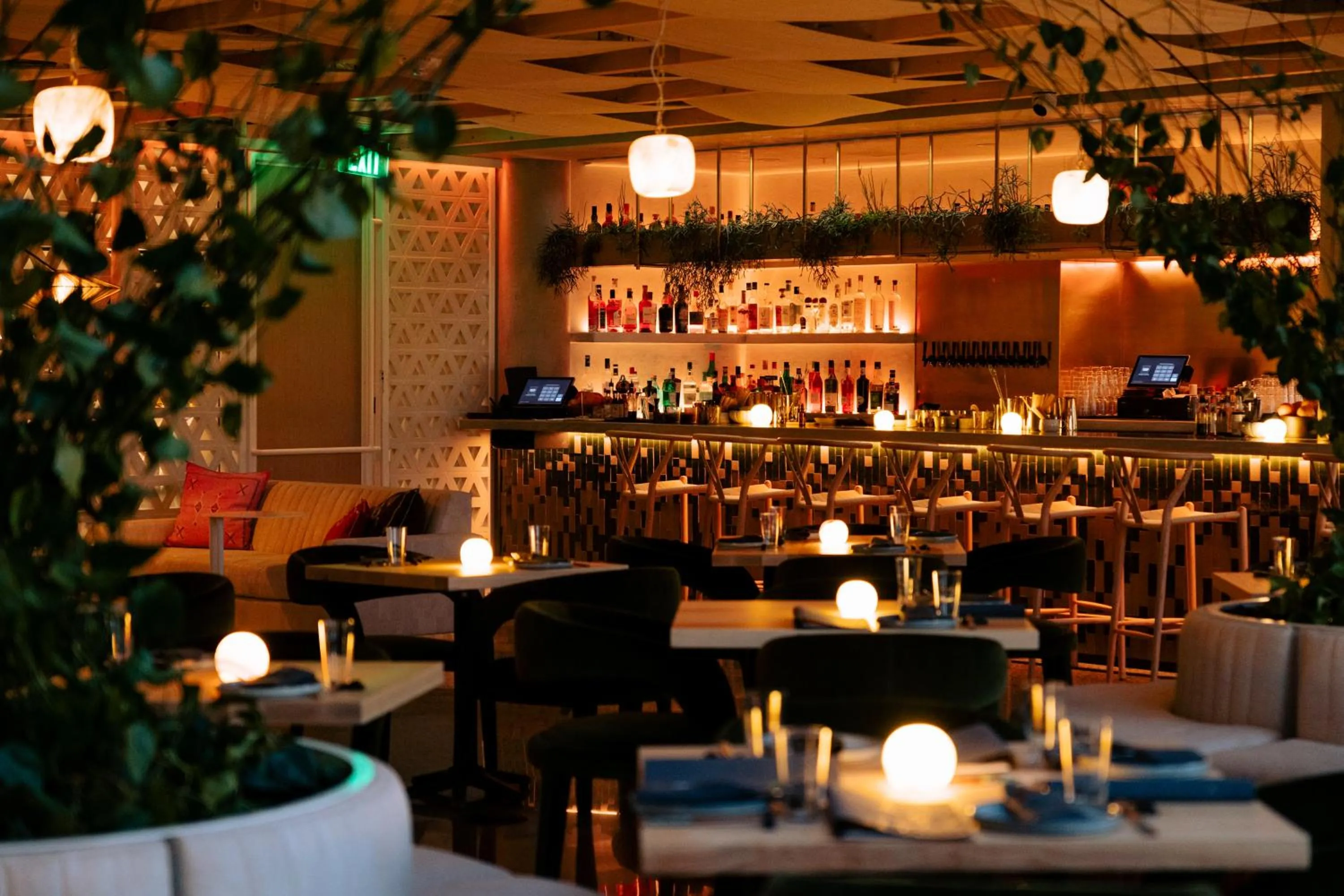 Restaurant/places to eat in CASCADA Thermal Springs & Hotel