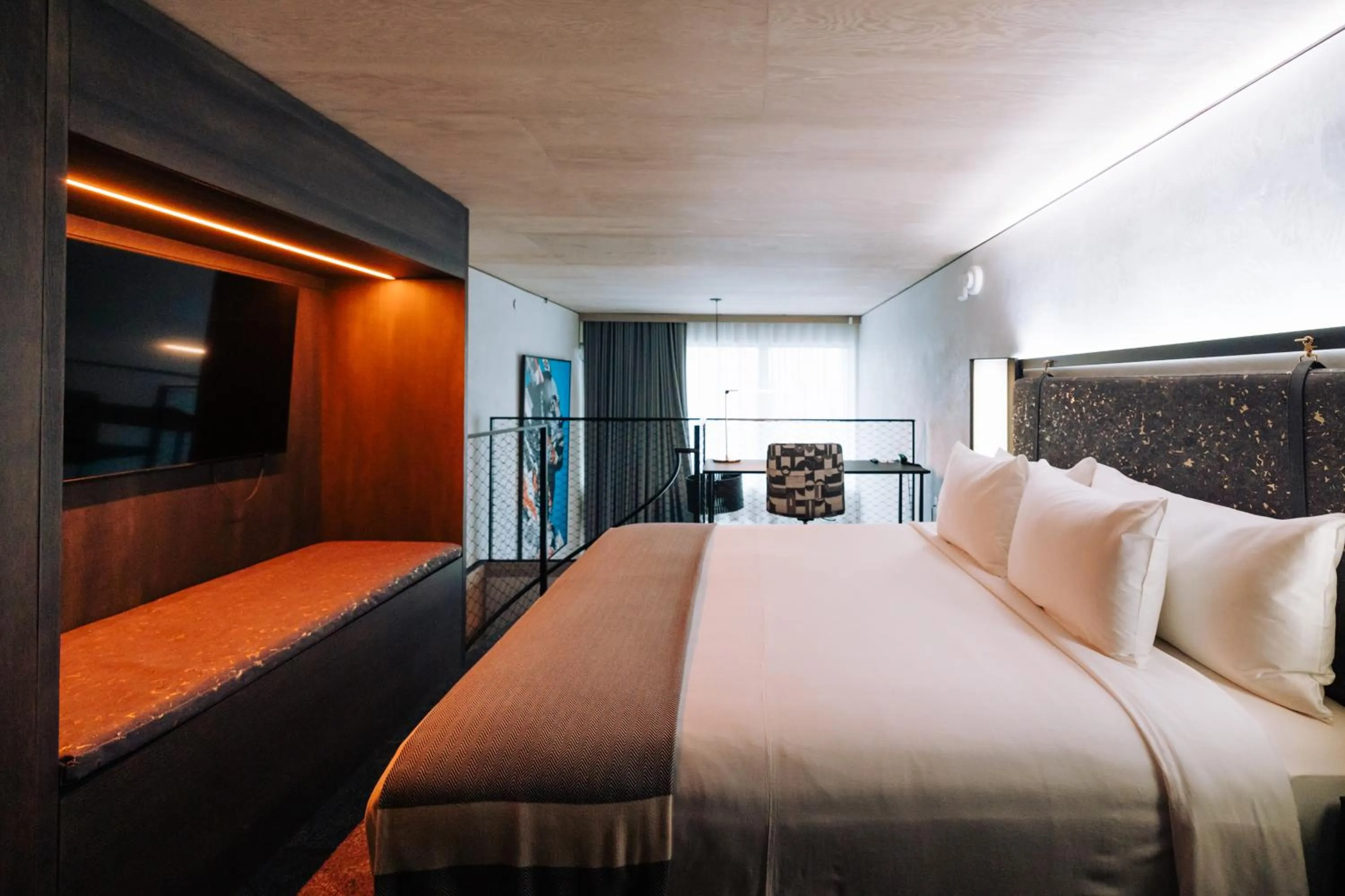 Bed in CASCADA Thermal Springs & Hotel