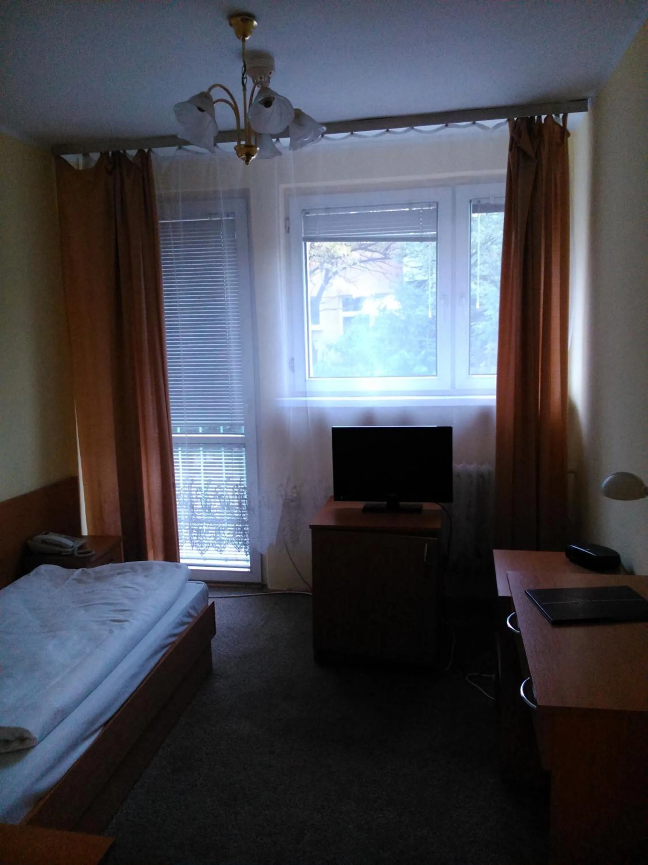 Bedroom, Bed in Hostel Refleks