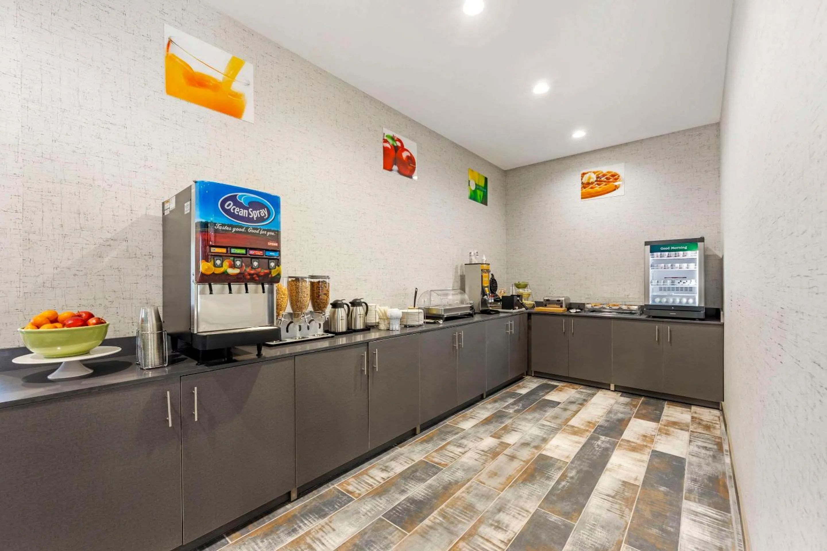 Breakfast in Quality Inn & Suites Joelton - Nashville