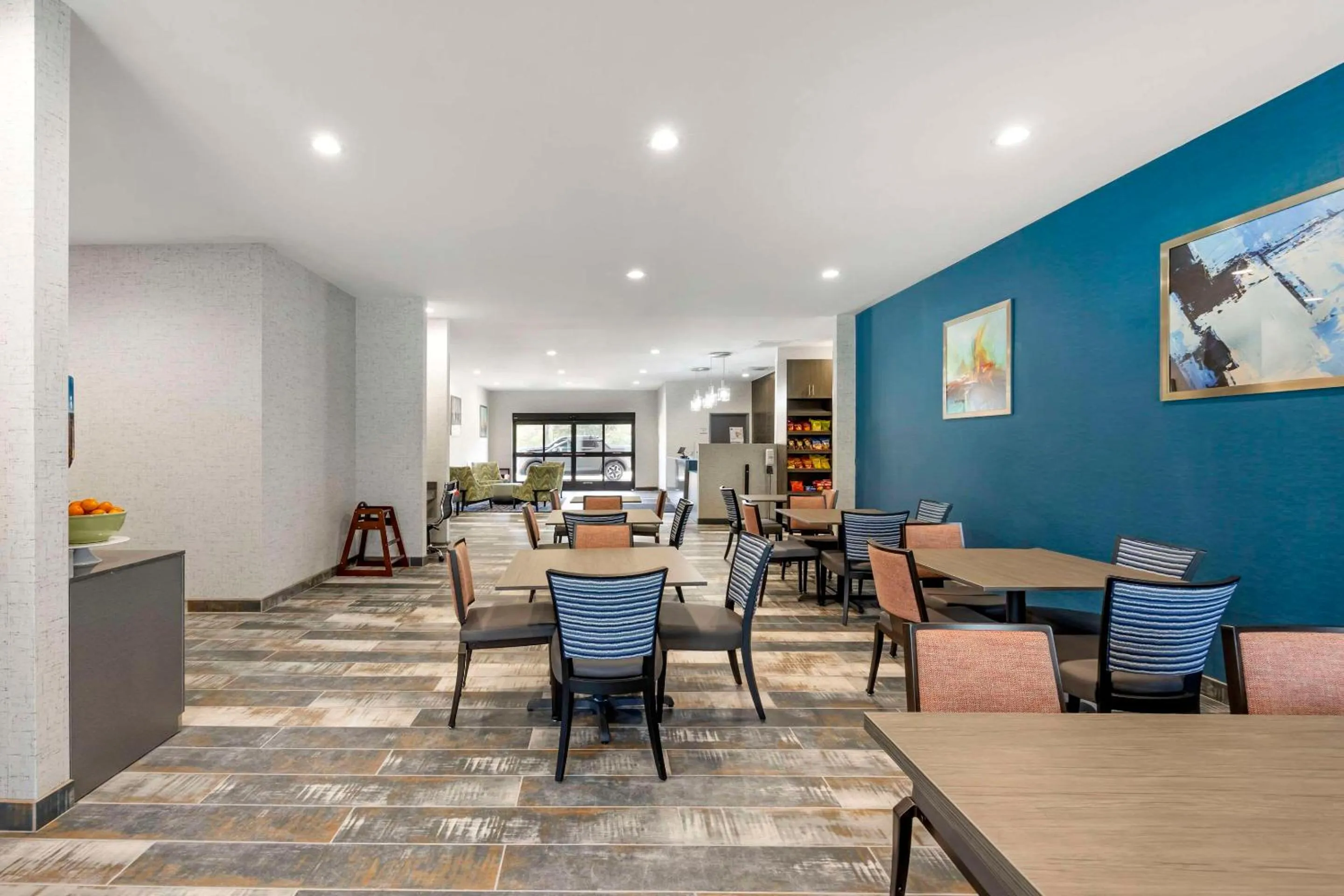 Breakfast in Quality Inn & Suites Joelton - Nashville