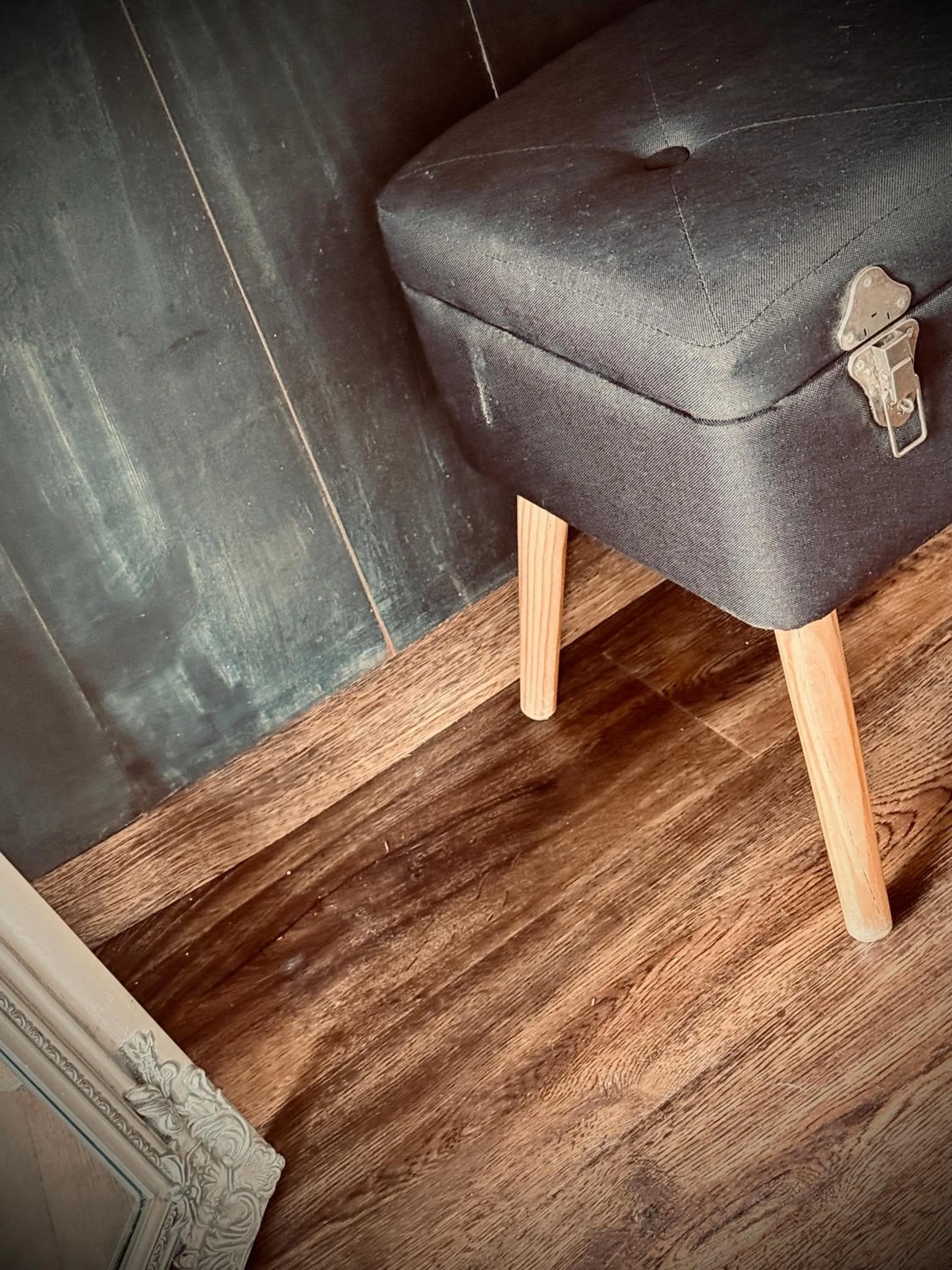 Merangardenvilla adults only