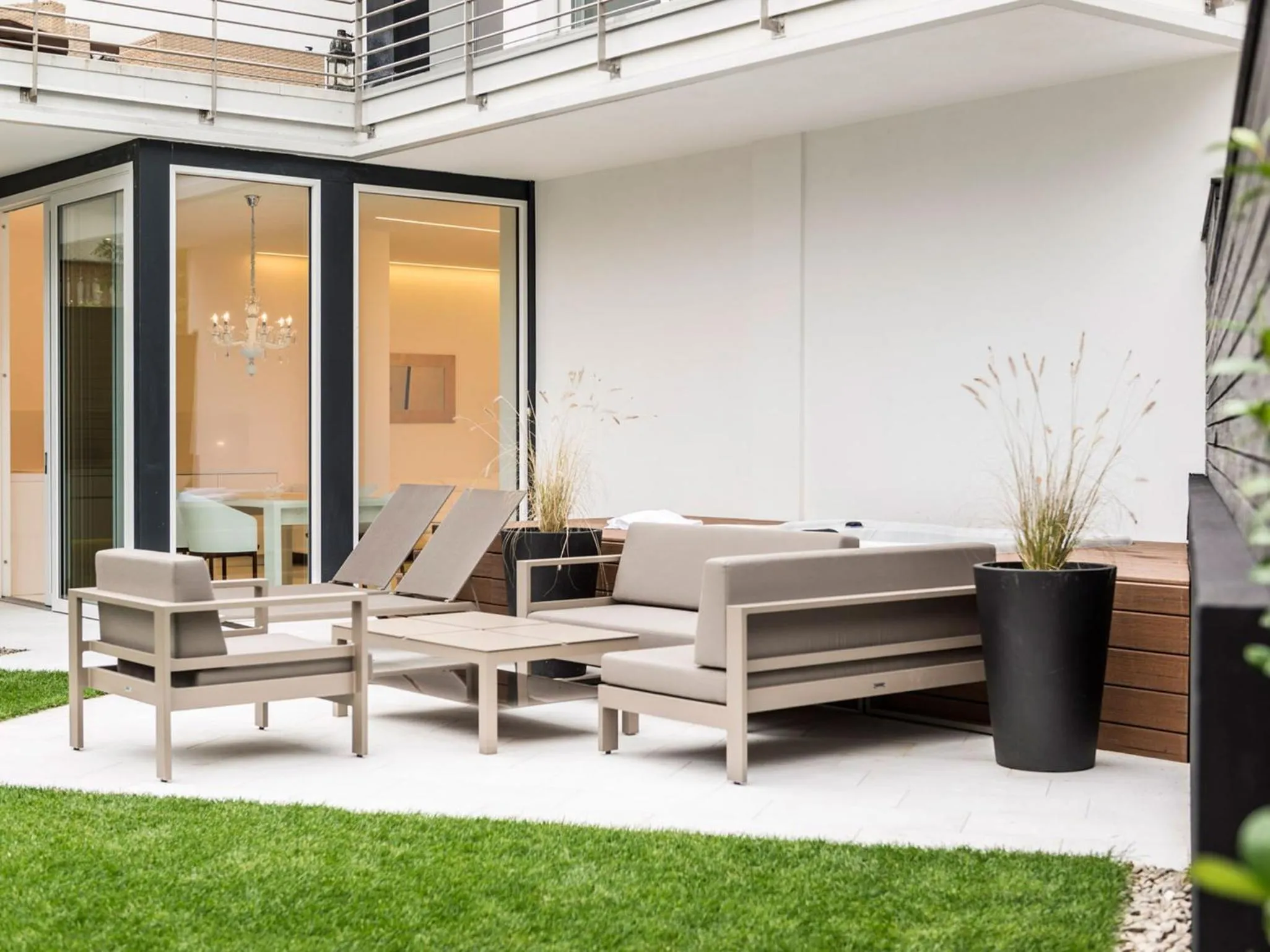 Patio in Merangardenvilla adults only