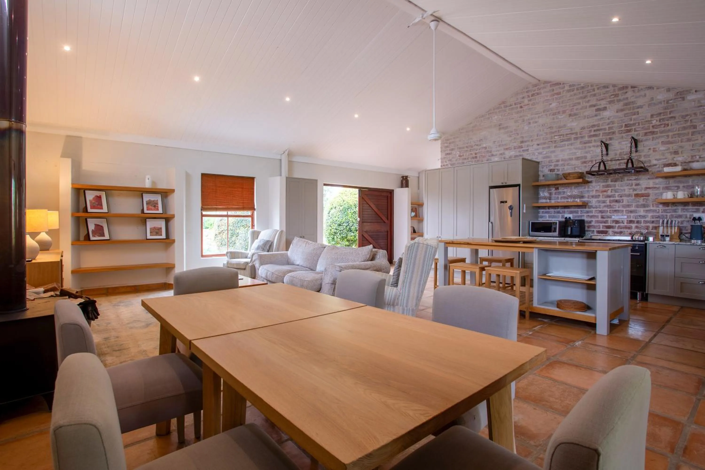 Kitchen or kitchenette in Raptor Rise Farm