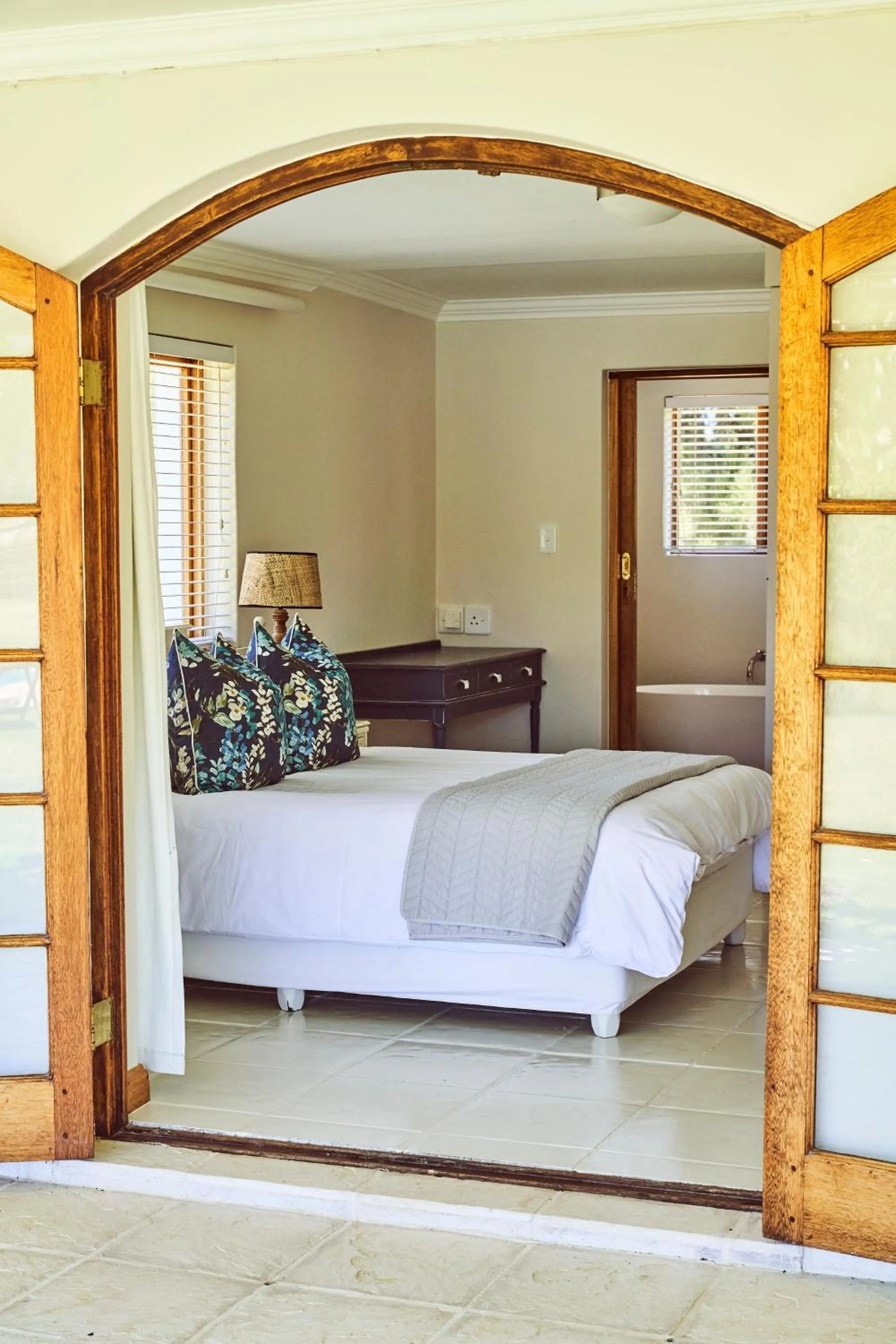 Bedroom, Bed in Raptor Rise Farm