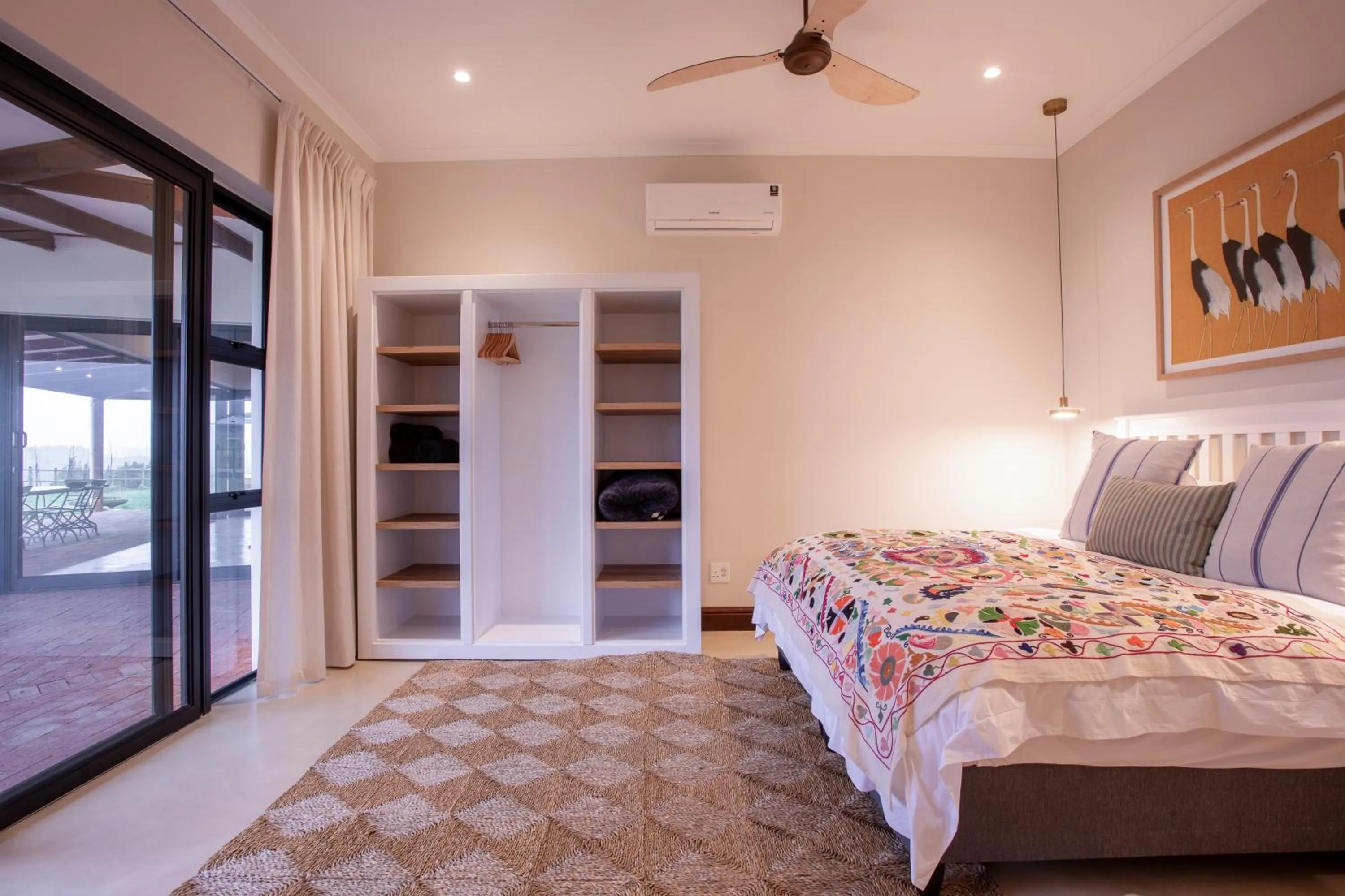 Bedroom, Bed in Raptor Rise Farm