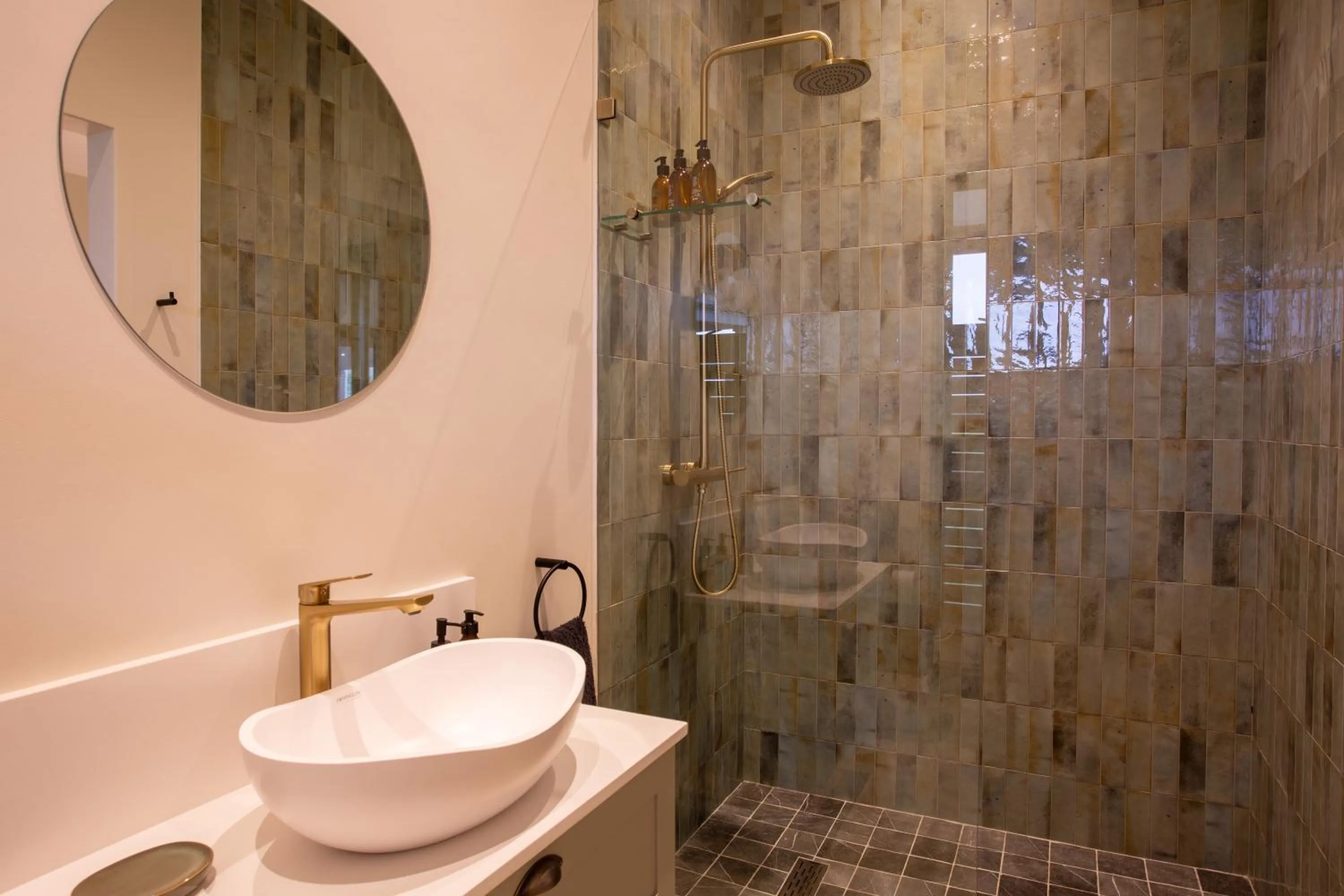 Shower in Raptor Rise Farm