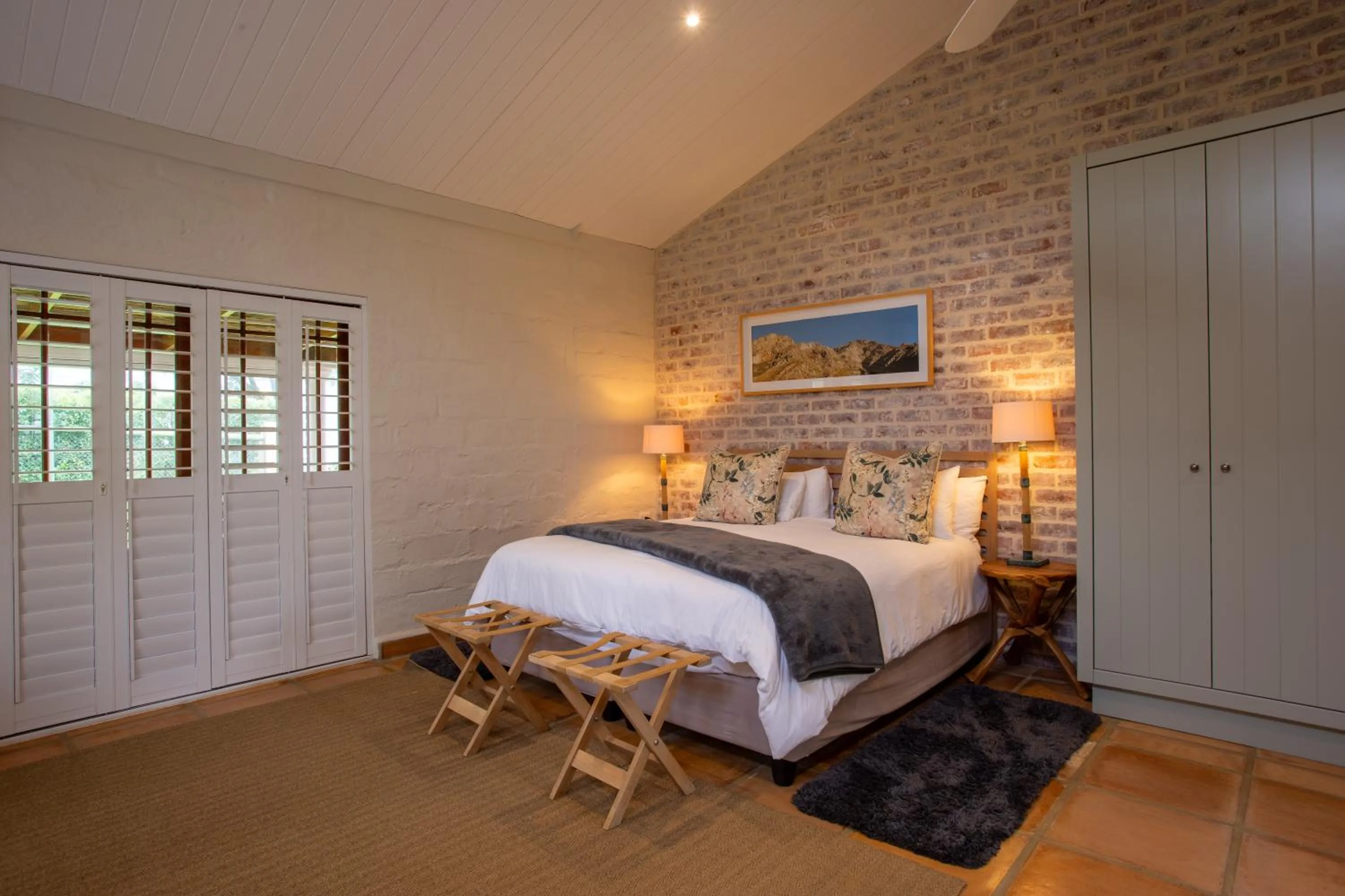 Bedroom, Bed in Raptor Rise Farm