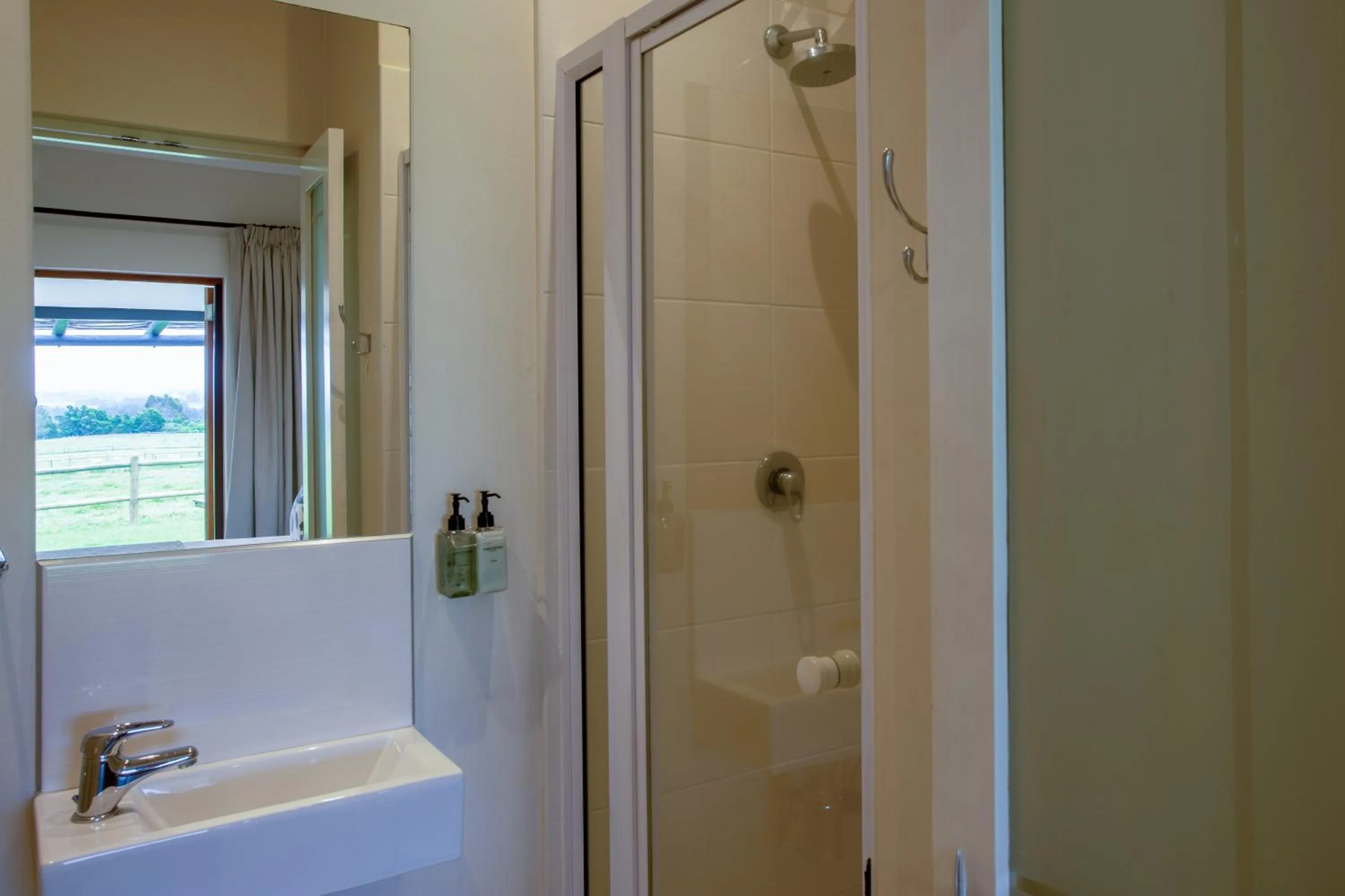 Bathroom in Raptor Rise Farm