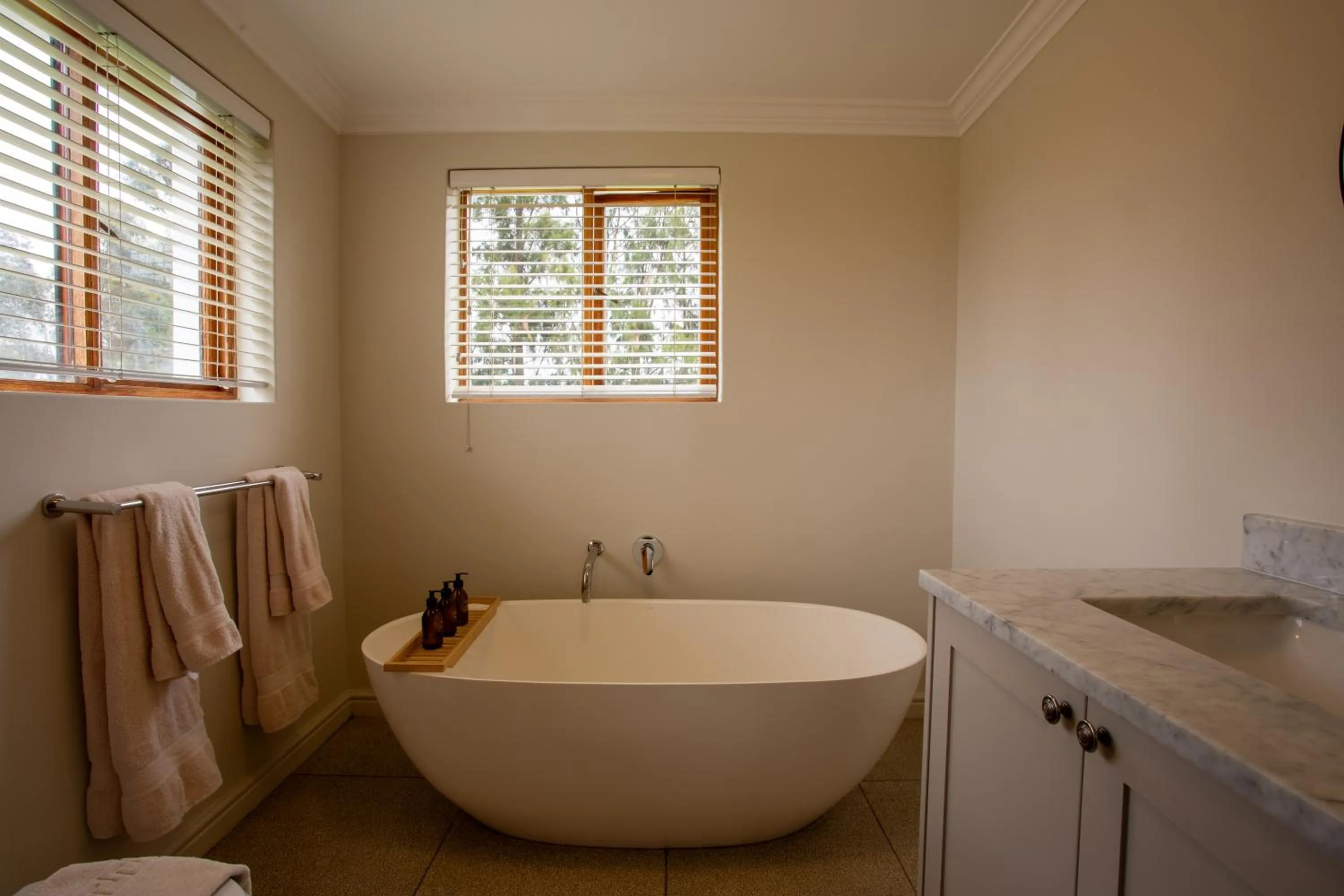 Bath in Raptor Rise Farm