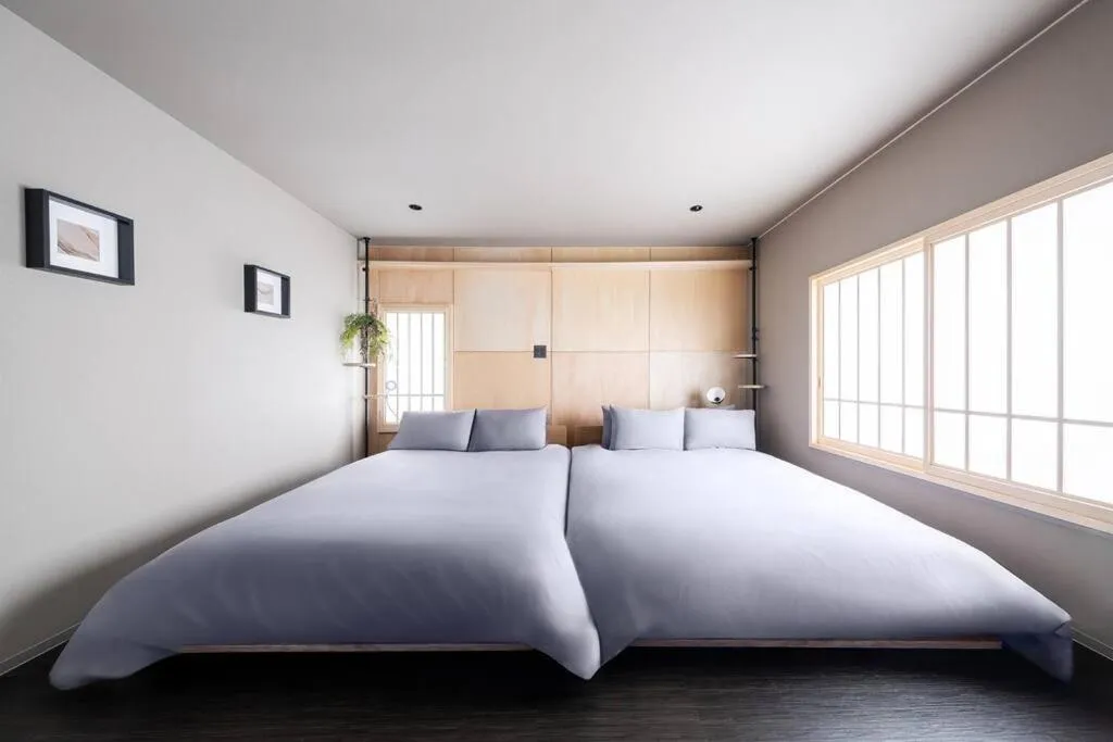 Bed in THE CELESTIAL