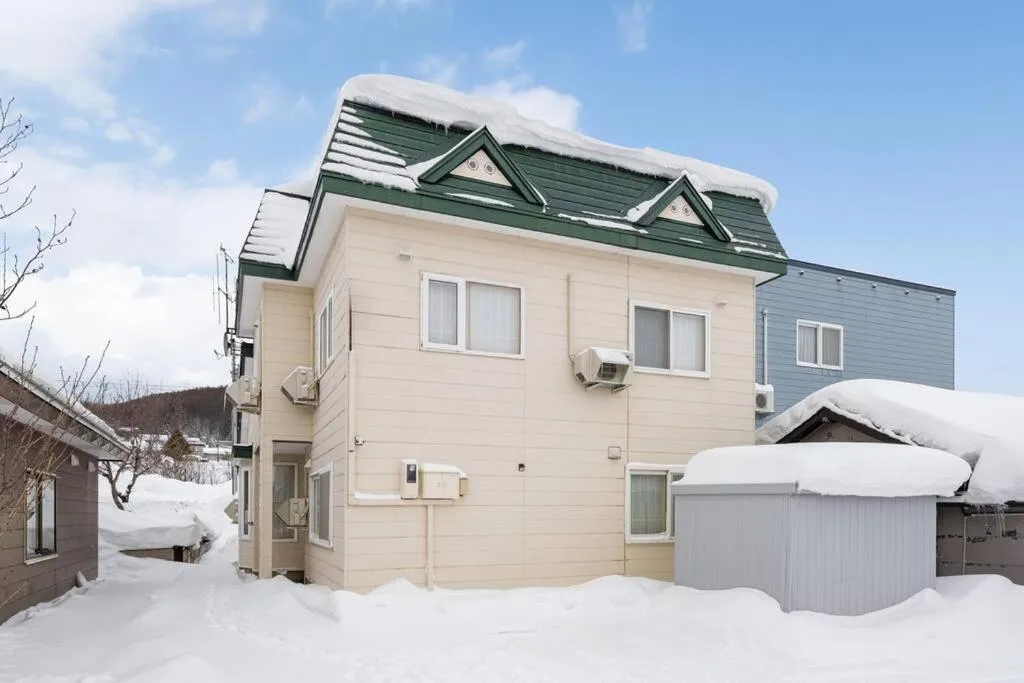 Property building in THE CELESTIAL