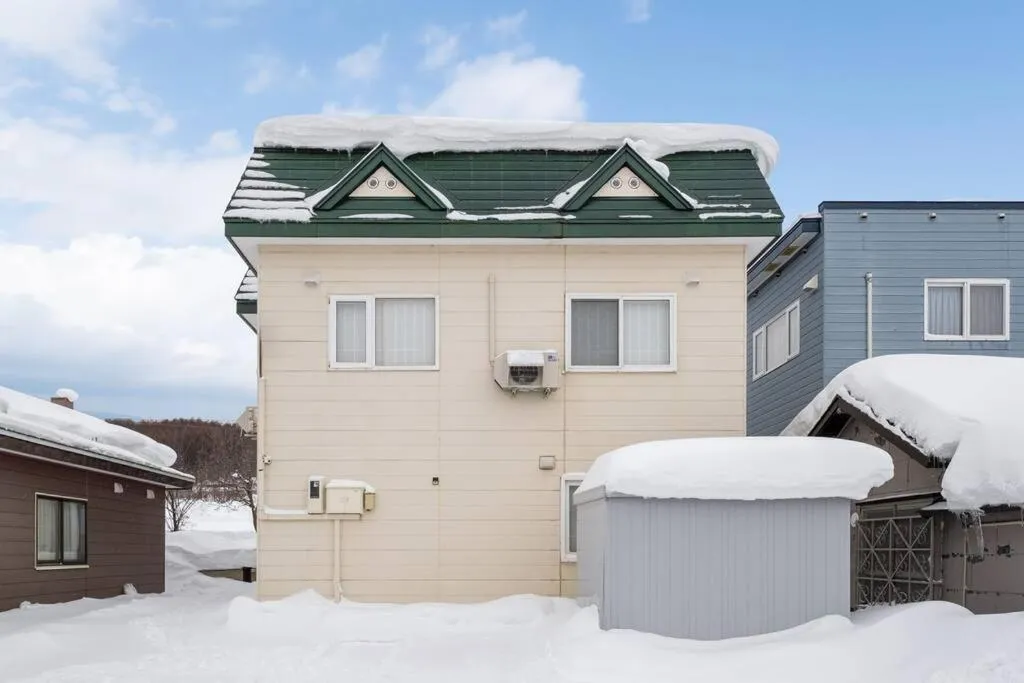 Property building in THE CELESTIAL