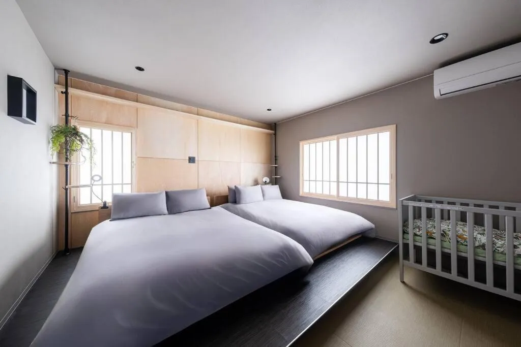 Bed in THE CELESTIAL