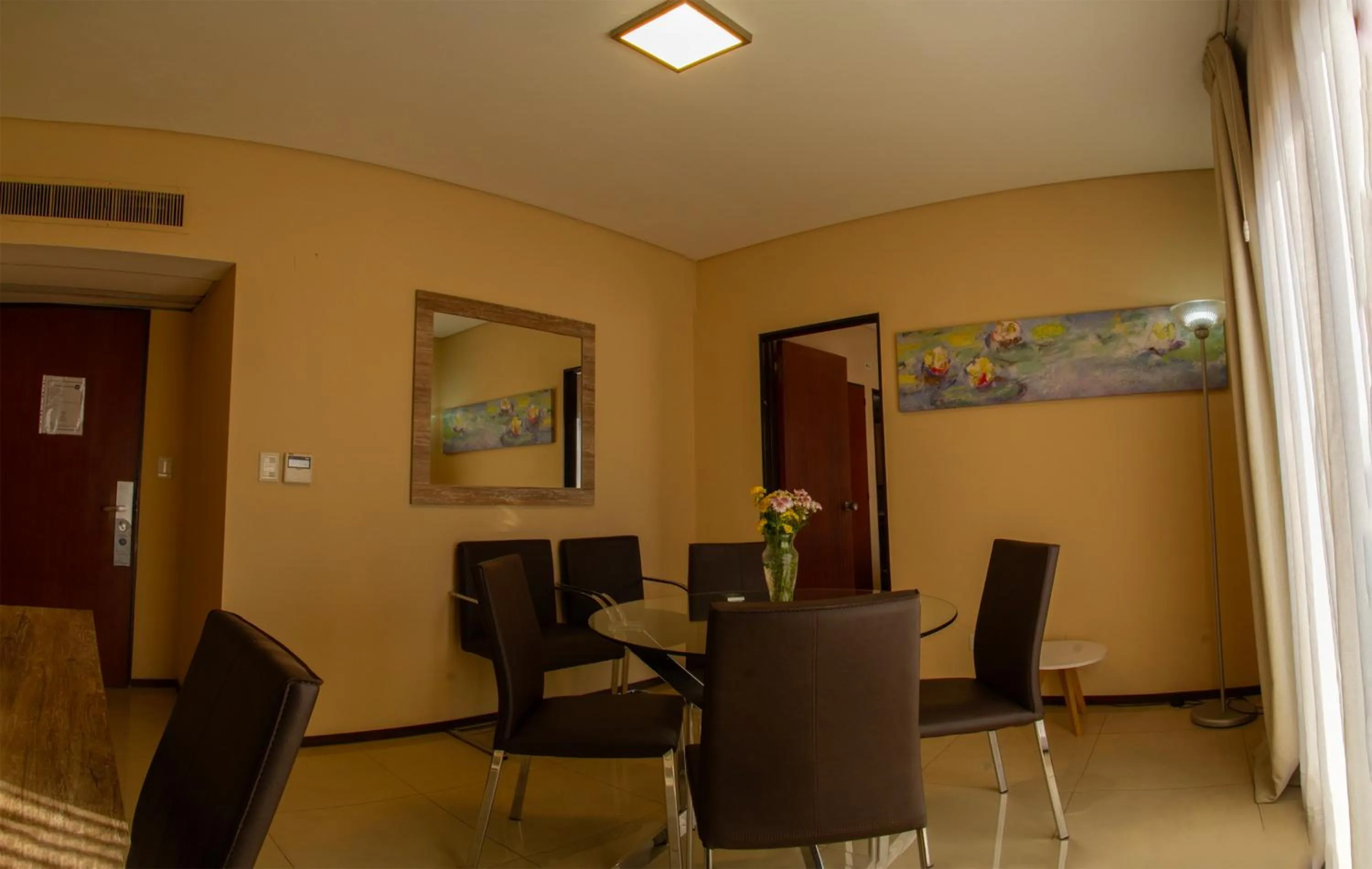 Seating area in Hotel Telepostal Congreso