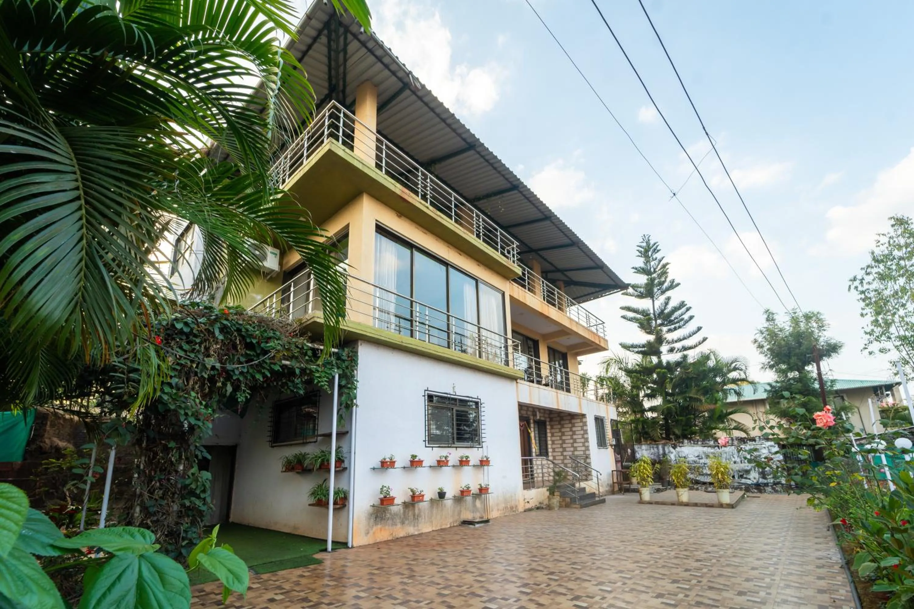 Property building in Strawberry County