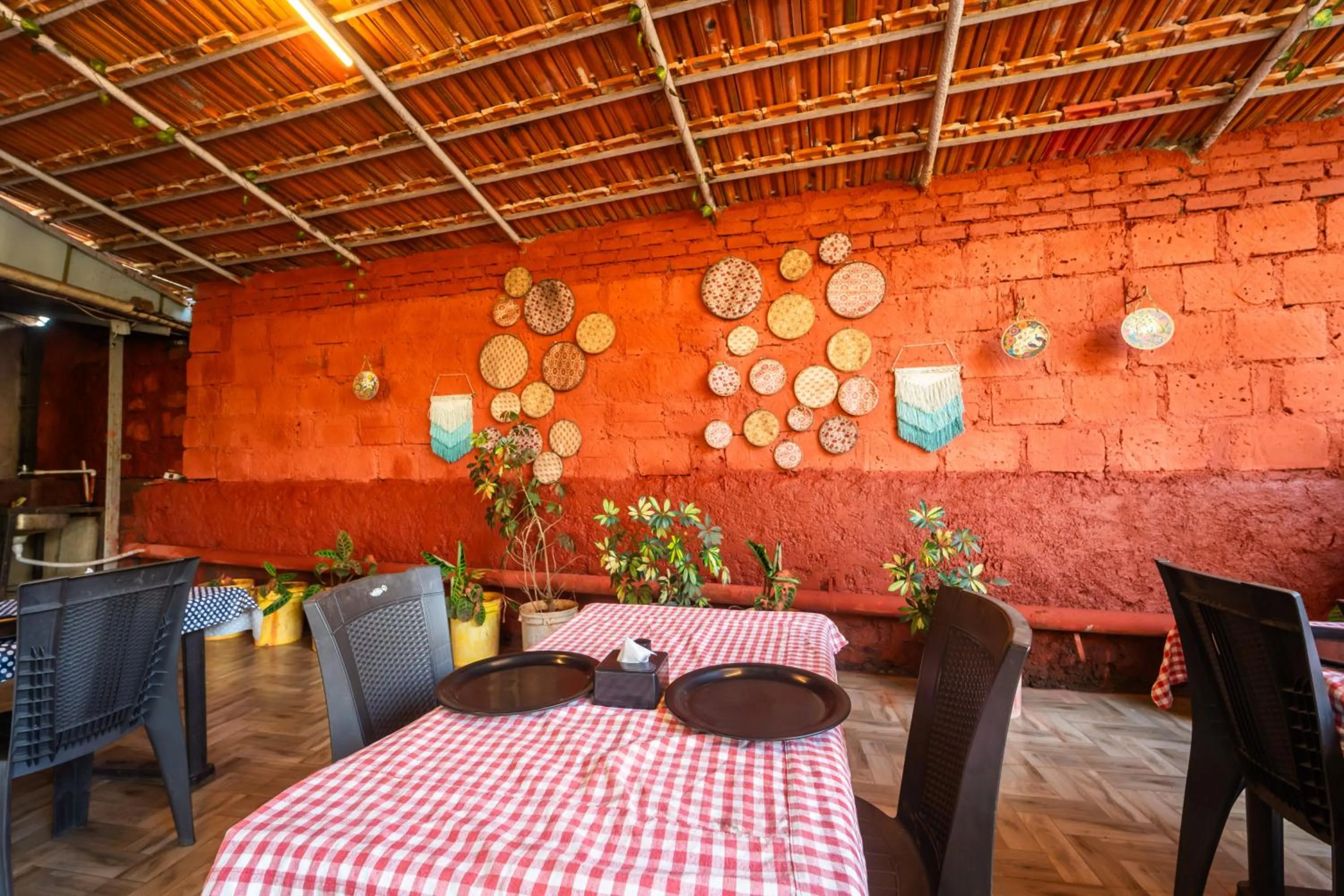 Restaurant/places to eat in Strawberry County