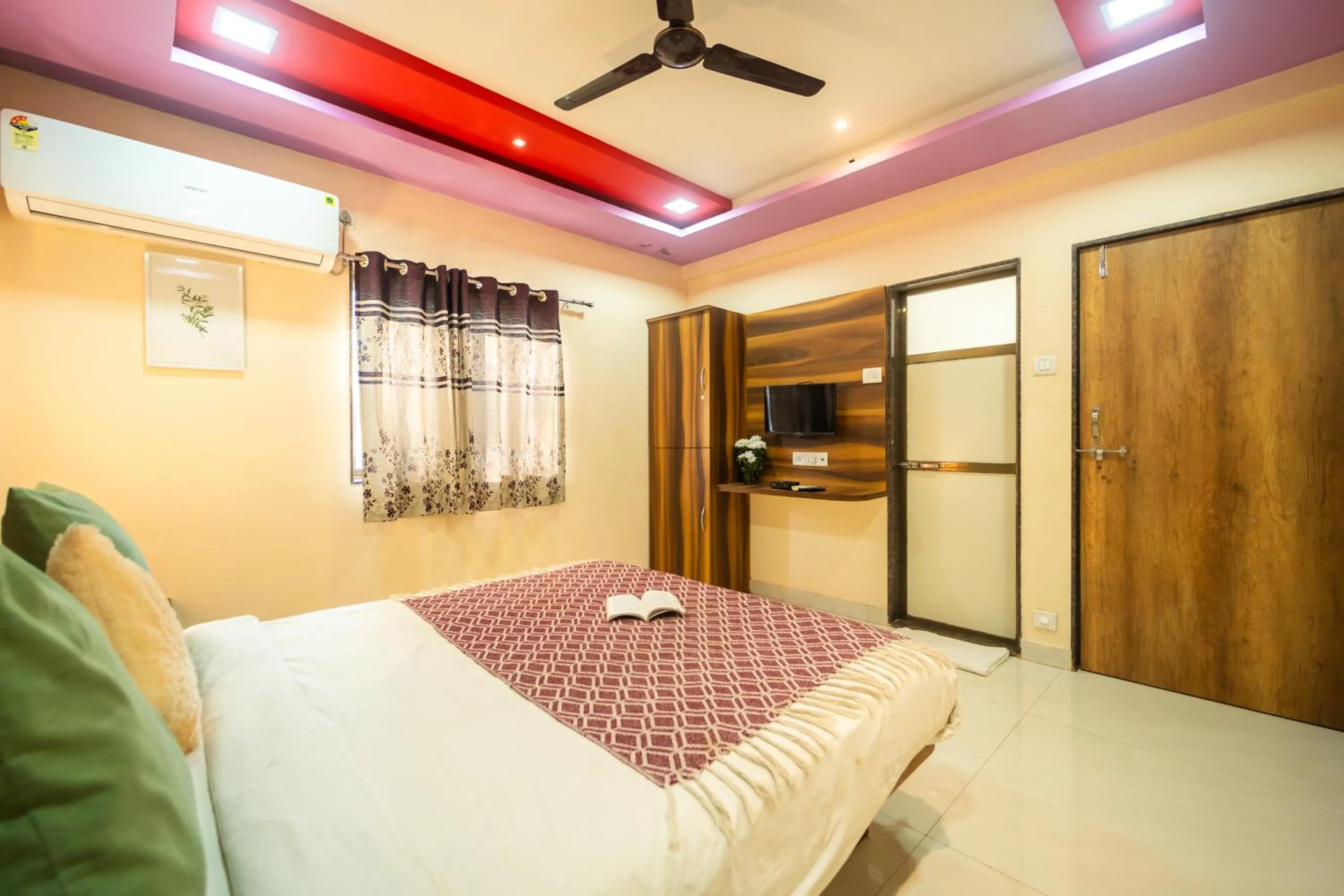 Bed in Strawberry County